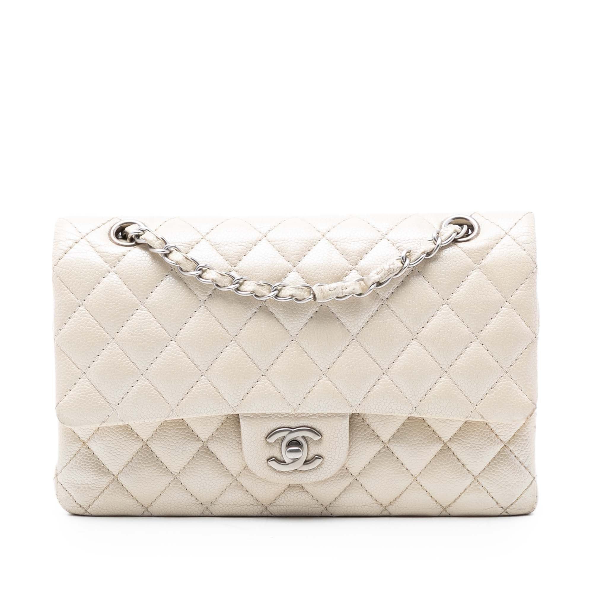Chanel Medium Classic Caviar Double Flap Size ONE SIZE - 1 Thumbnail