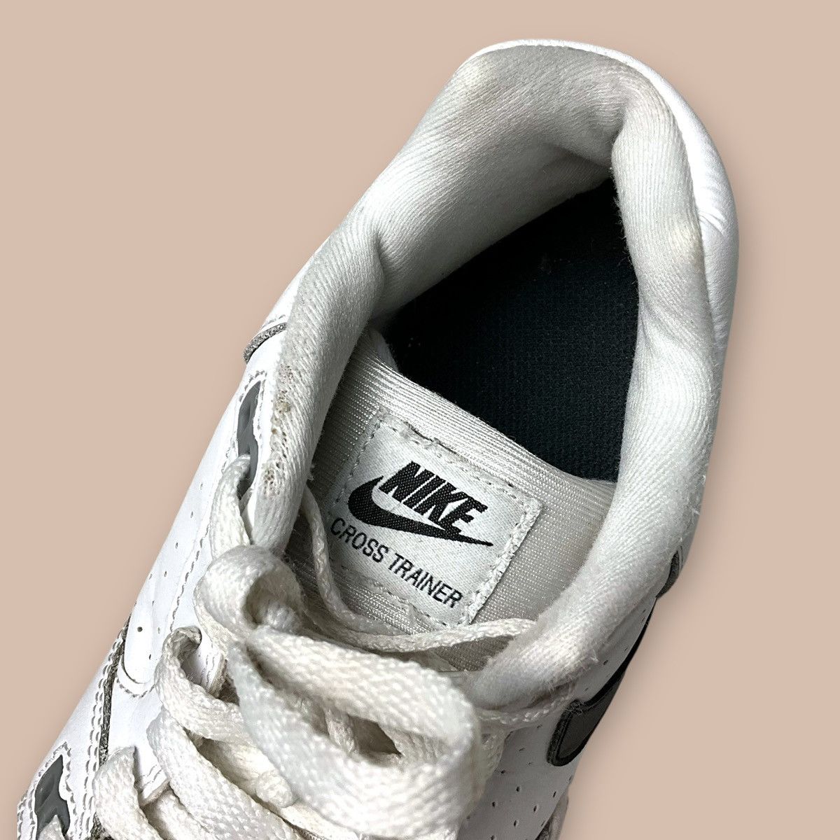 Nike Nike Air Cross Trainer Low Size US 7 / EU 40 - 14 Thumbnail