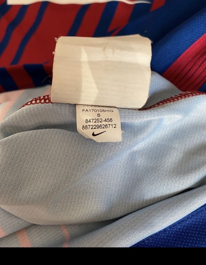 Other Barcelona long sleeve t-shirt Size US S / EU 44-46 / 1 - 7 Thumbnail