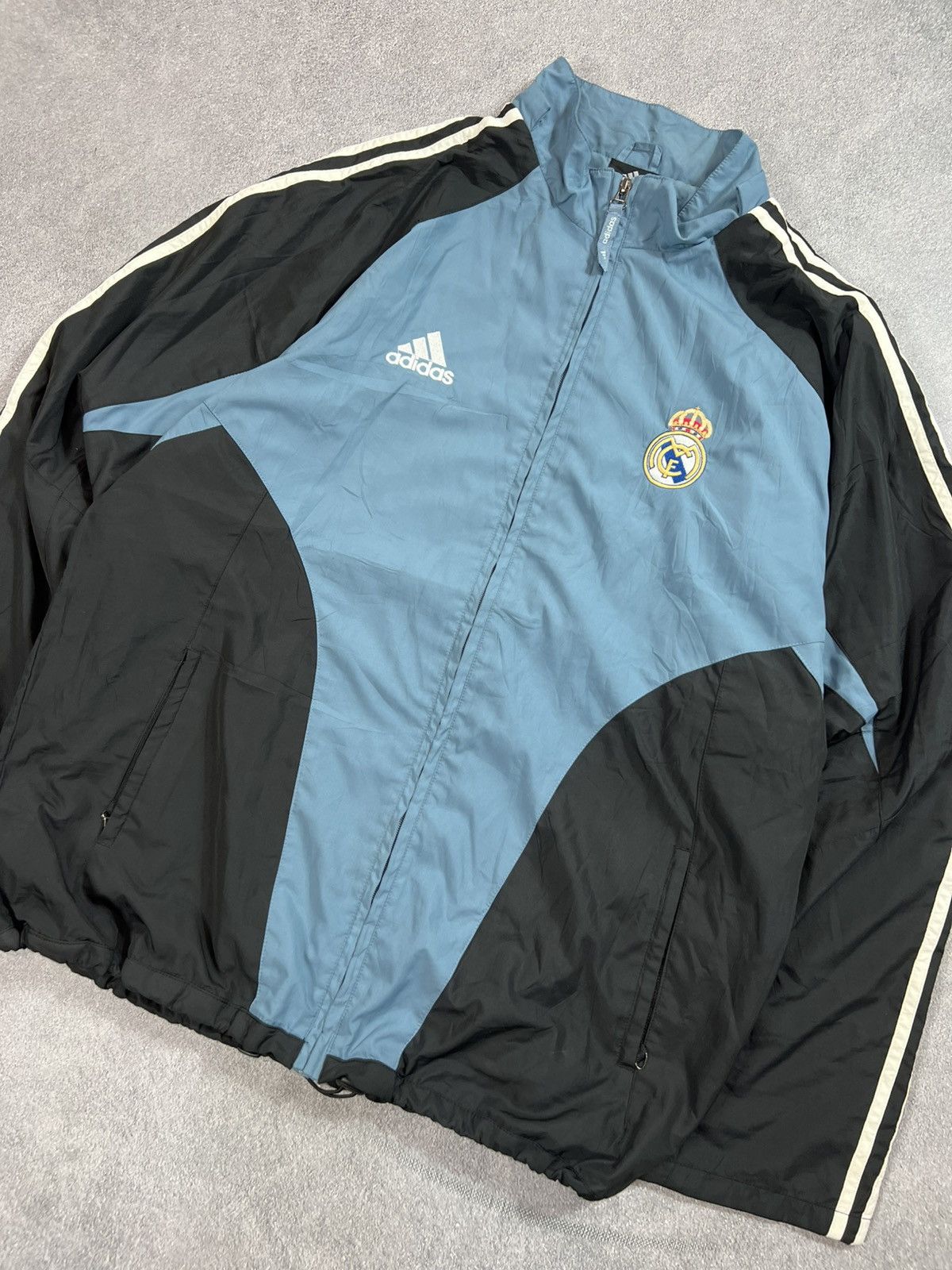 Adidas Vintage Adidas Real Madrid Jacket Blockcore Soccer Jersey Size US XL / EU 56 / 4 - 3 Thumbnail