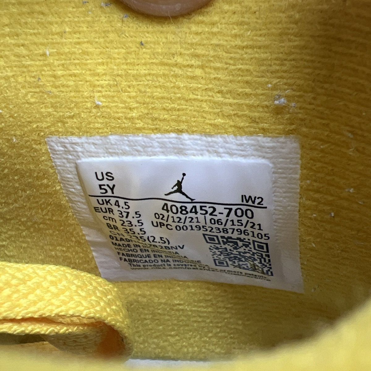 Jordan Brand Air Jordan 4 Lightning Size US 5 / EU 37 - 9 Thumbnail