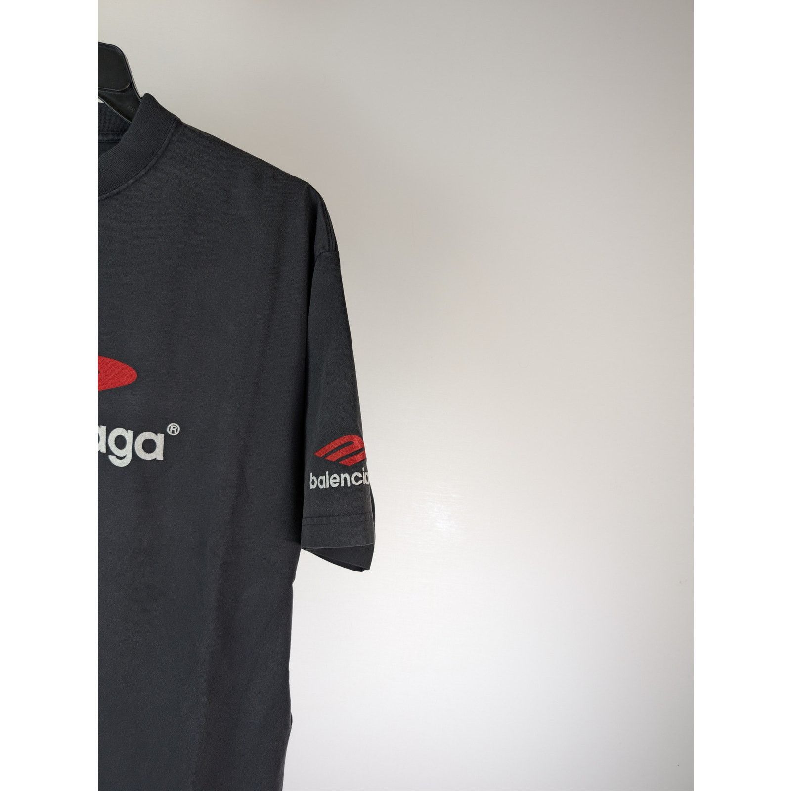 Balenciaga o1rshd1 Medium Fit 3B Sports Icon T-Shirt in Black Size US S / EU 44-46 / 1 - 5 Thumbnail