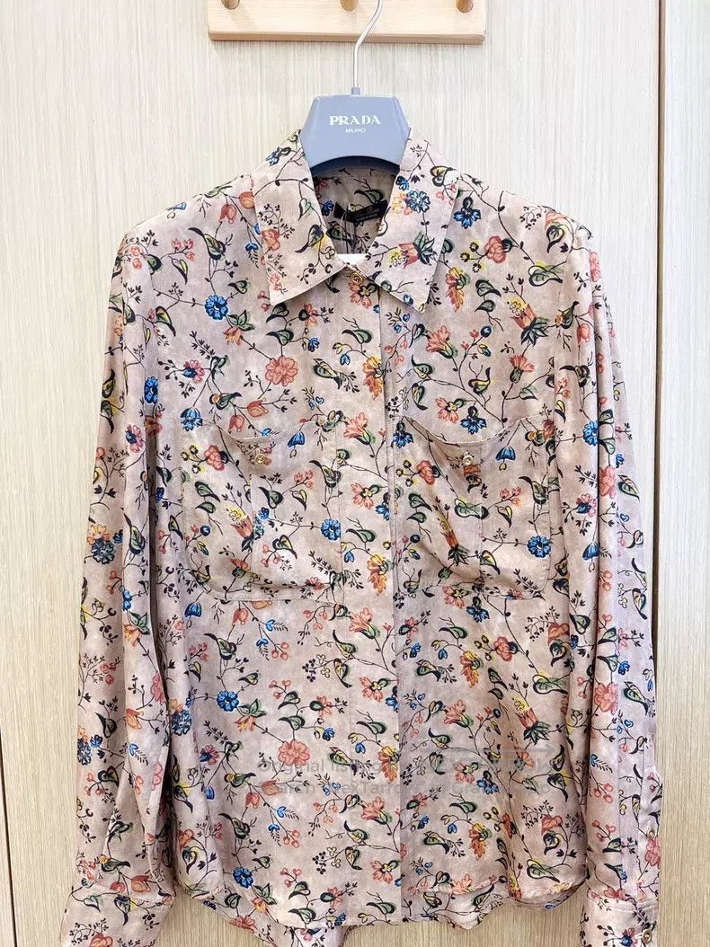 Loro Piana Loro Piana Vintage floral long-sleeved shirt mulberry silk Size XS / US 0-2 / IT 36-38 - 2 Thumbnail
