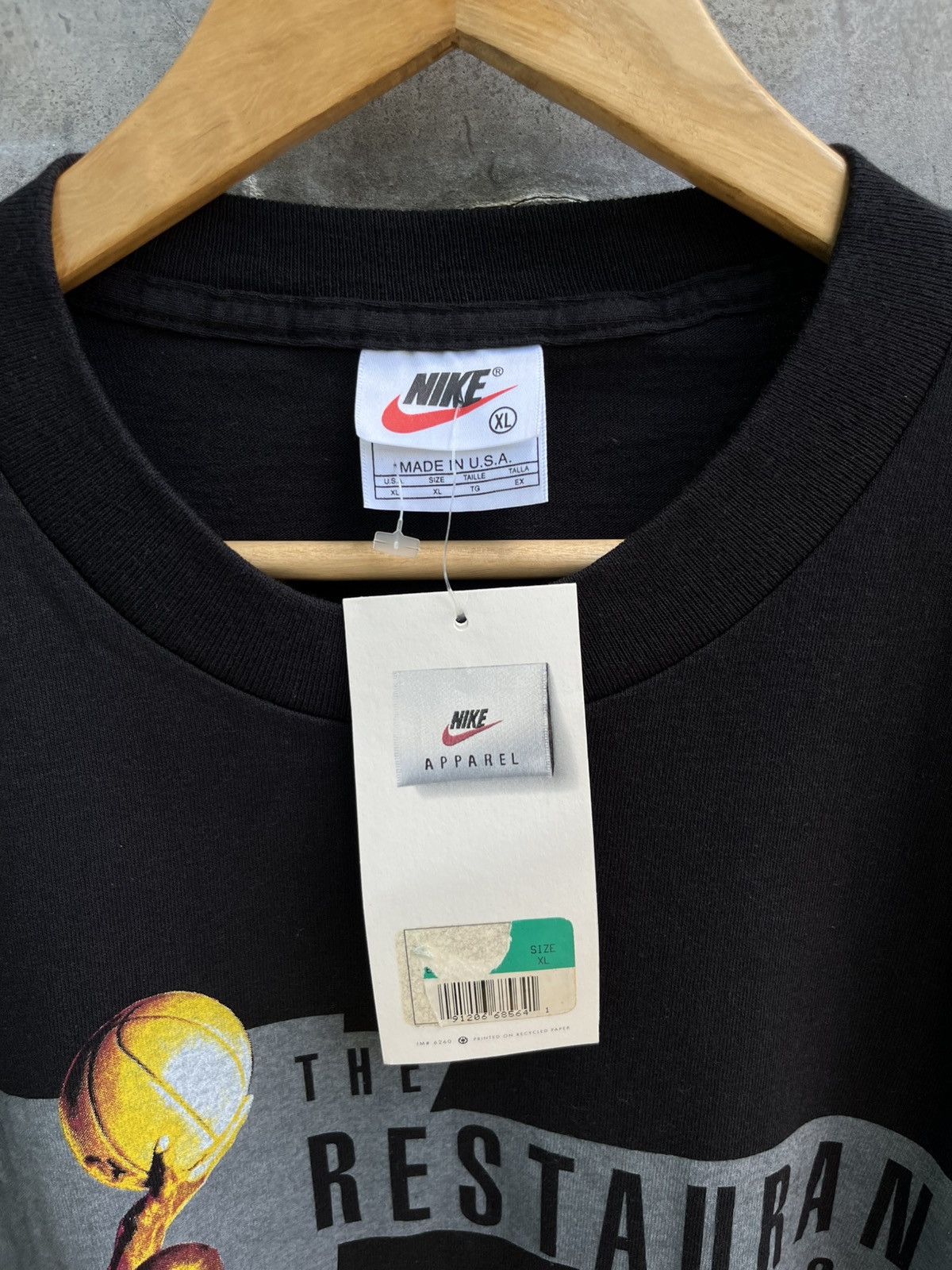 Nike 1990s Jordan Chicago Restaurant Tee Size US XL / EU 56 / 4 - 3 Thumbnail