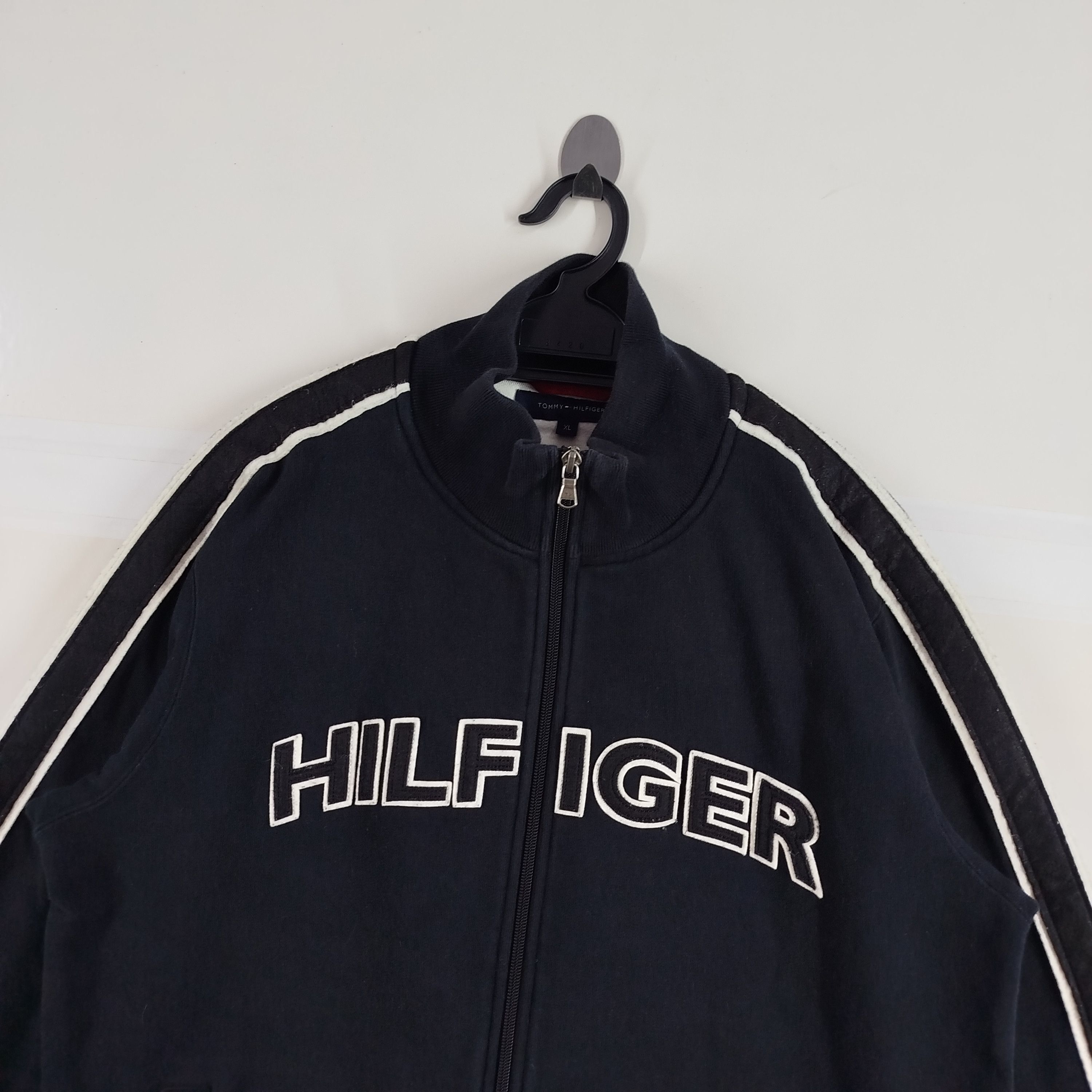 Tommy Hilfiger Tommy Hilfiger Embroidery Big Spell Out Zipper Size US L / EU 52-54 / 3 - 3 Thumbnail