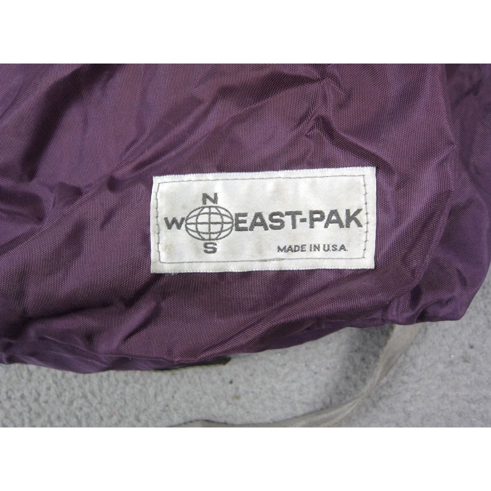 Eastpak VINTAGE Eastpak Backpack Womens Purple School Travel Bag Outdoor Made In USA Backpack Womens Medium Purple 80s School Mens Womens Size ONE SIZE - 2 Thumbnail