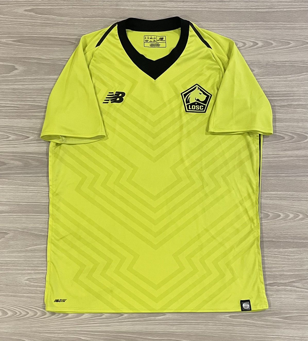 New Balance New Balance 2018/19 Lille Soccer Jersey Men’s Size Medium Size US M / EU 48-50 / 2 - 1 Thumbnail