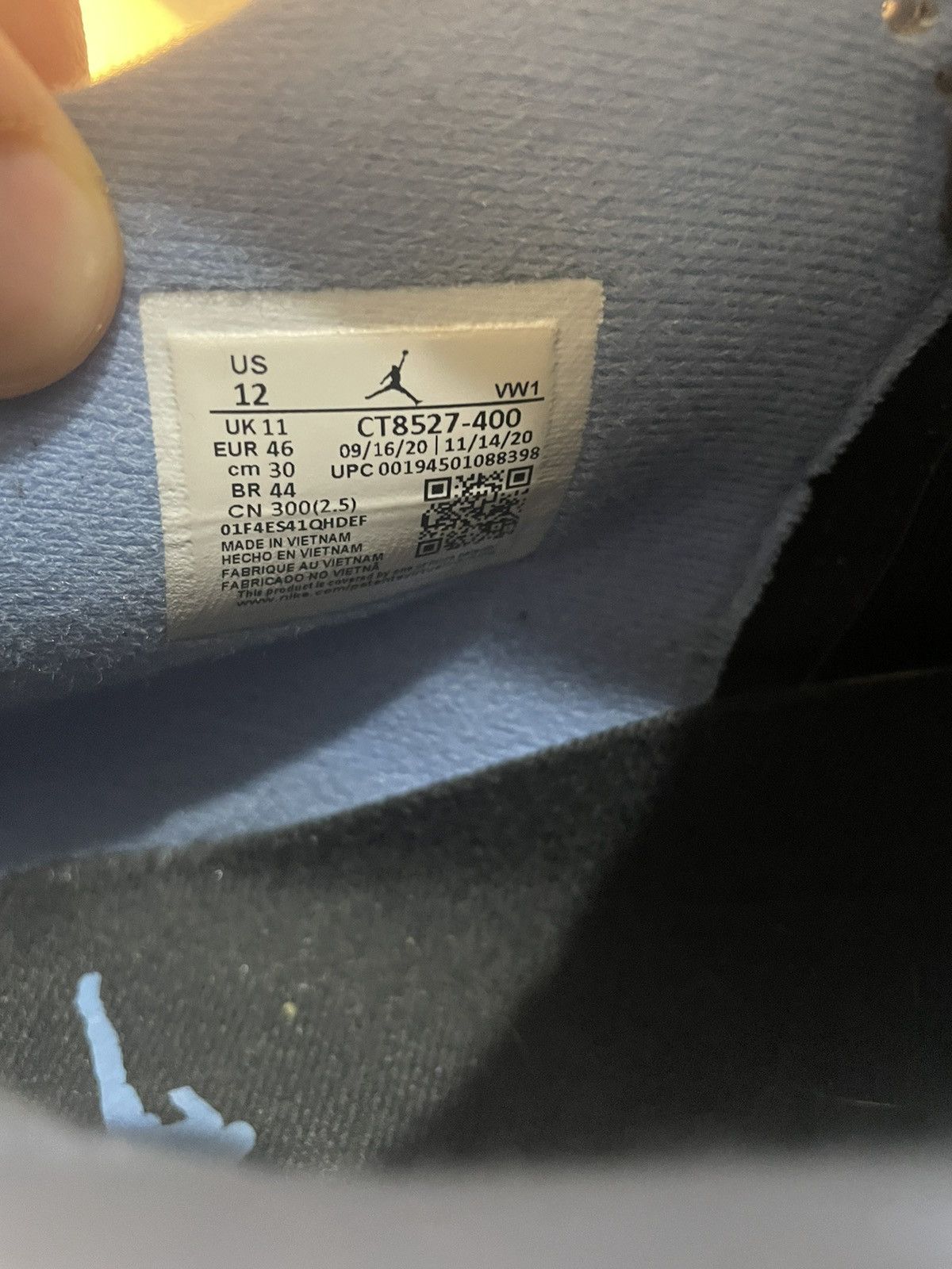 size jordan 4 university blue