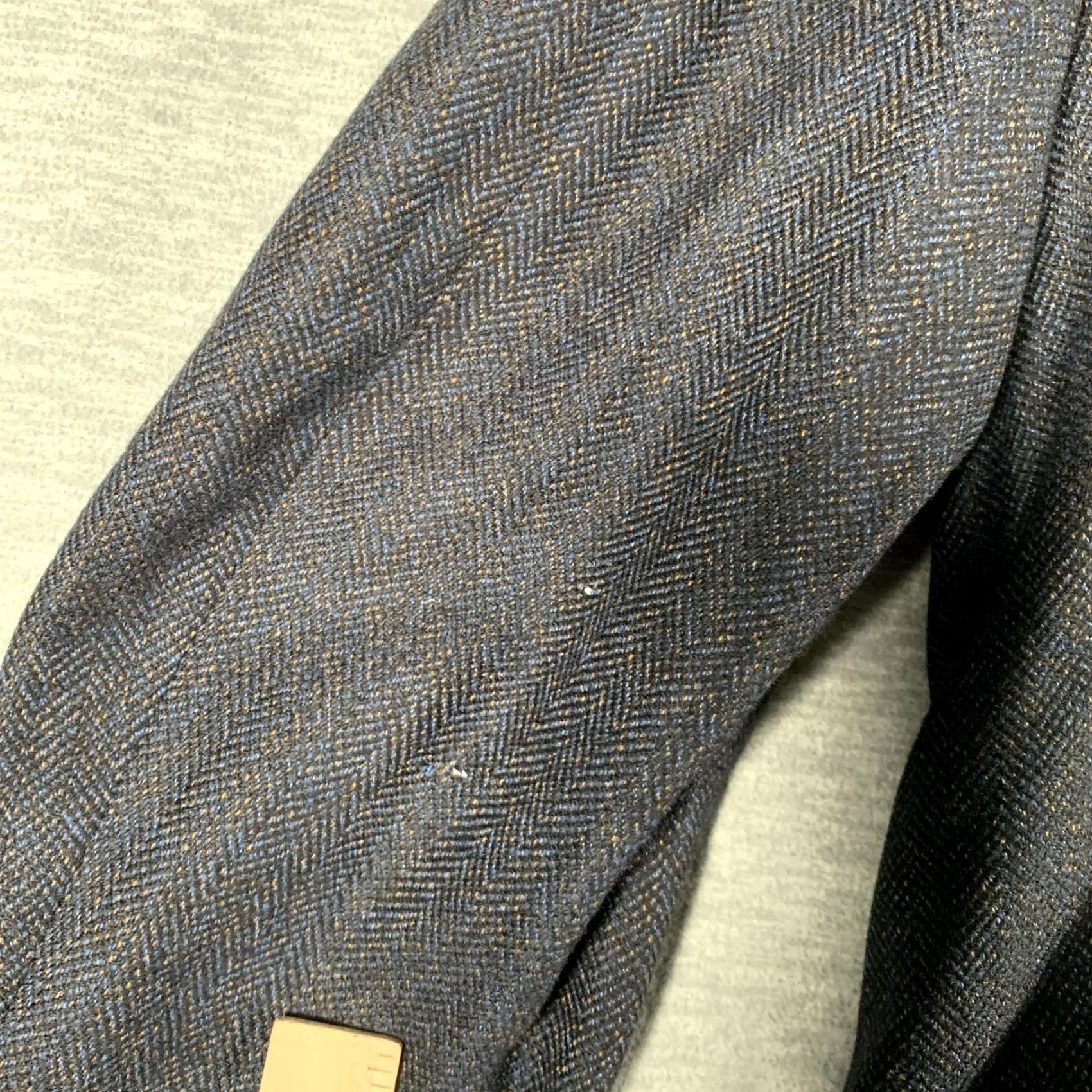 Brioni Brioni Sport Coat Mens 42 Herringbone Wool Cashmere Double-Breasted Italy Tweed Six-Button Peak Lapel Business Formal Wedding Blazer Jacket Size 42R - 7 Thumbnail
