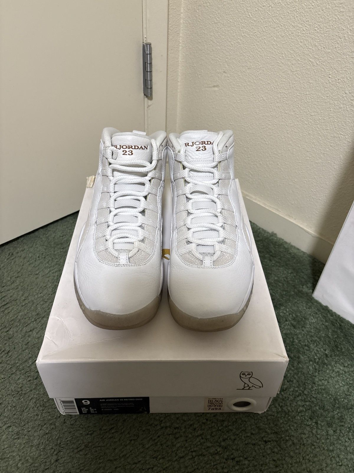 Jordan Brand × October's Very Own Jordan 10 Retro OVO Size US 9 / EU 42 - 4 Thumbnail