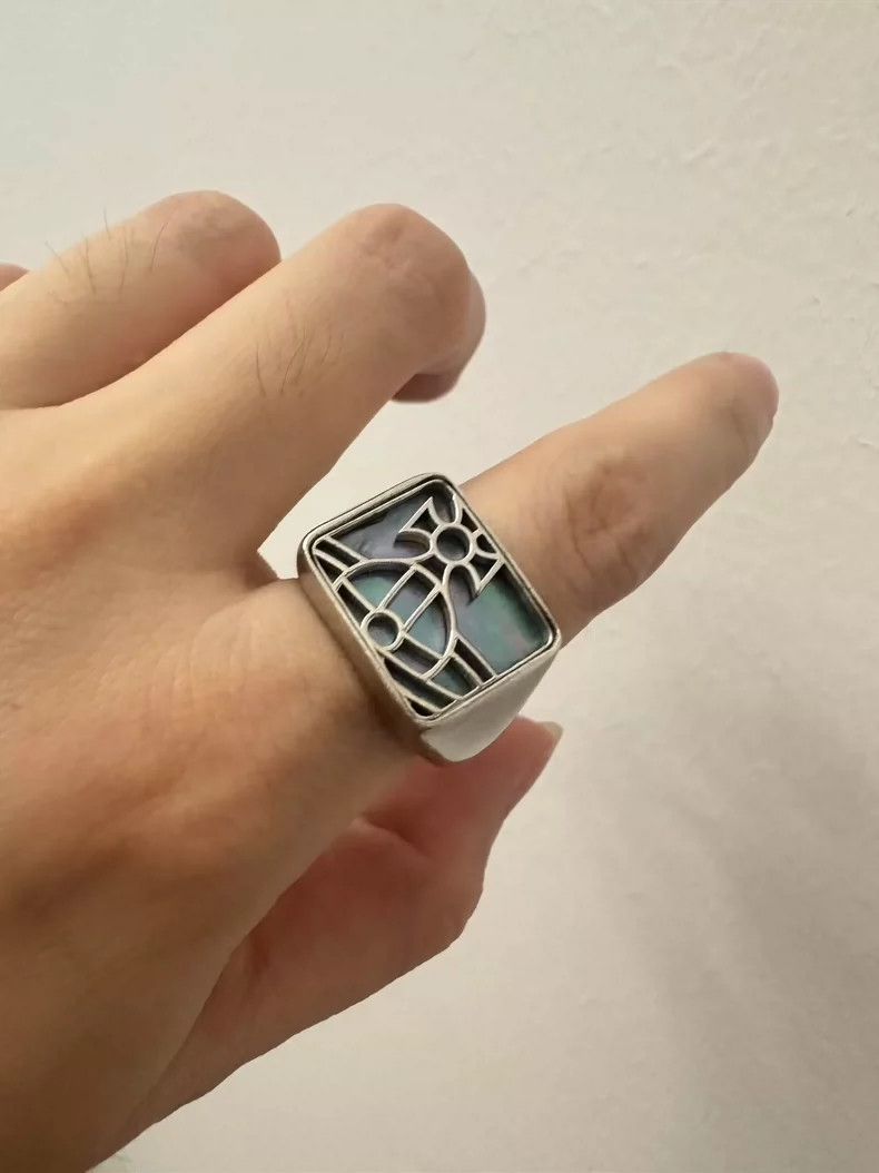 Vivienne Westwood Vivienne Westwood size S Saturn rings Size ONE SIZE - 1 Thumbnail