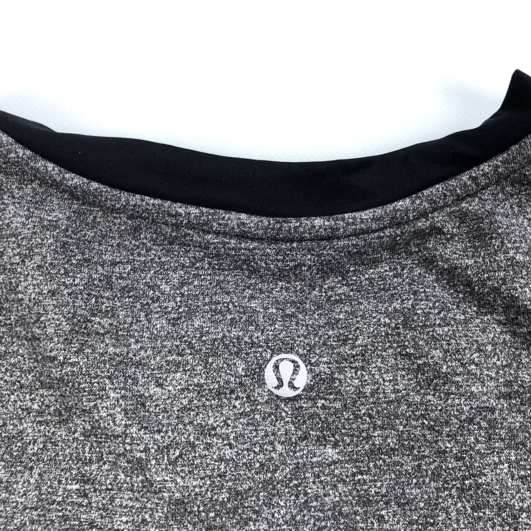 Lululemon Lululemon Men's Gray Heather Long Sleeve Shirt XL Running Core Crew Top Activewear Shirt Mens Size US XL / EU 56 / 4 - 7 Thumbnail