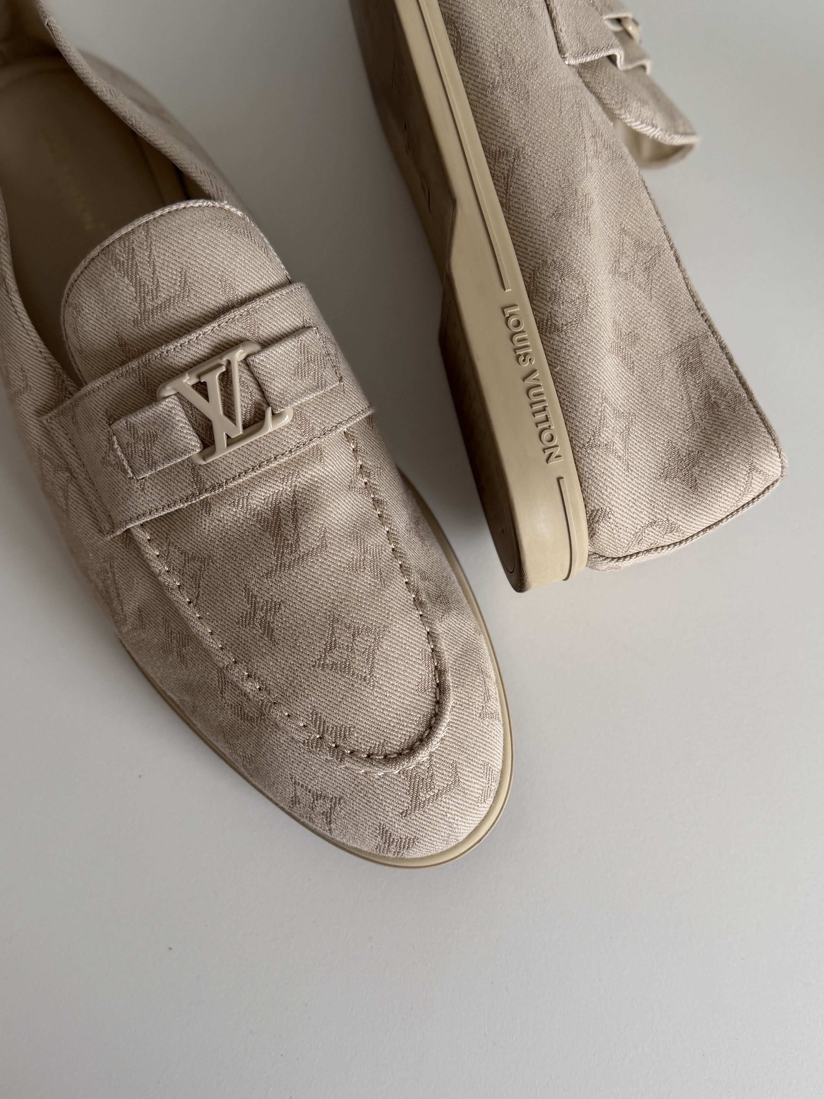 Louis Vuitton Louis Vuitton Moccasin | LV size 11 Size US 13 / EU 46 - 7 Thumbnail