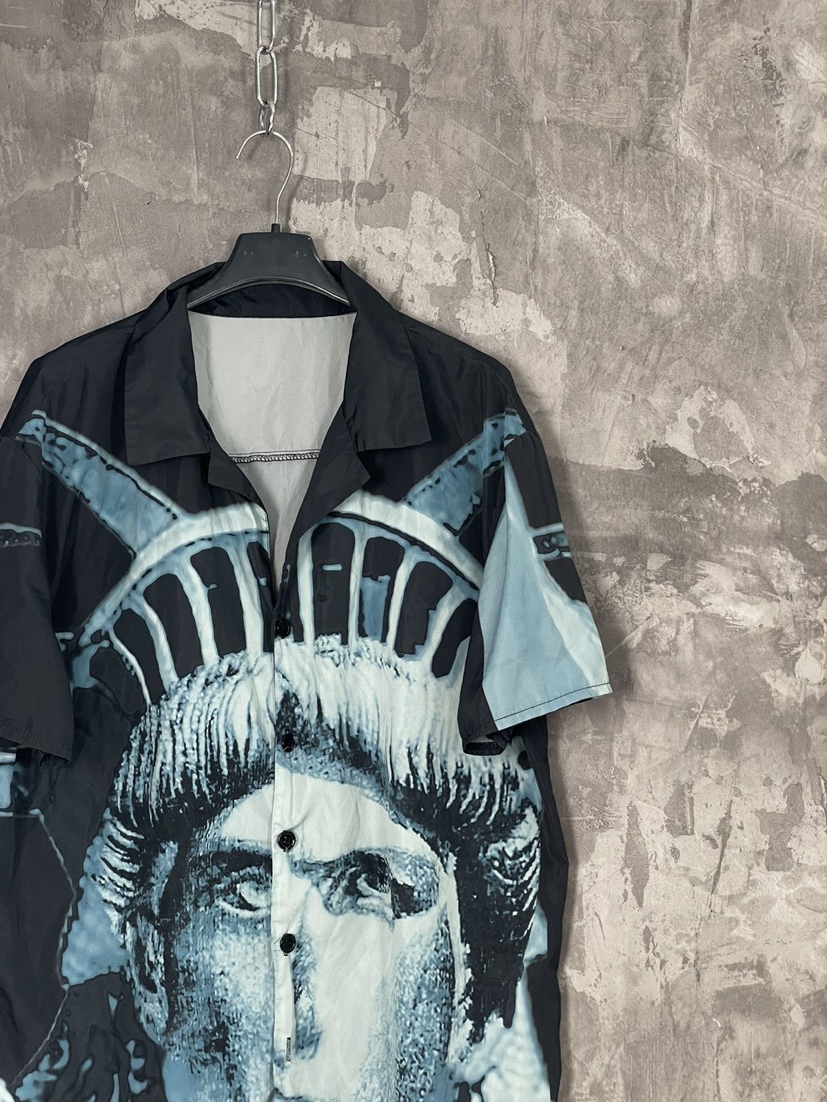 Japanese Brand × Vintage Avant Garde Graphic Statue Of Liberty Overlogo button Shirt Size US L / EU 52-54 / 3 - 4 Thumbnail