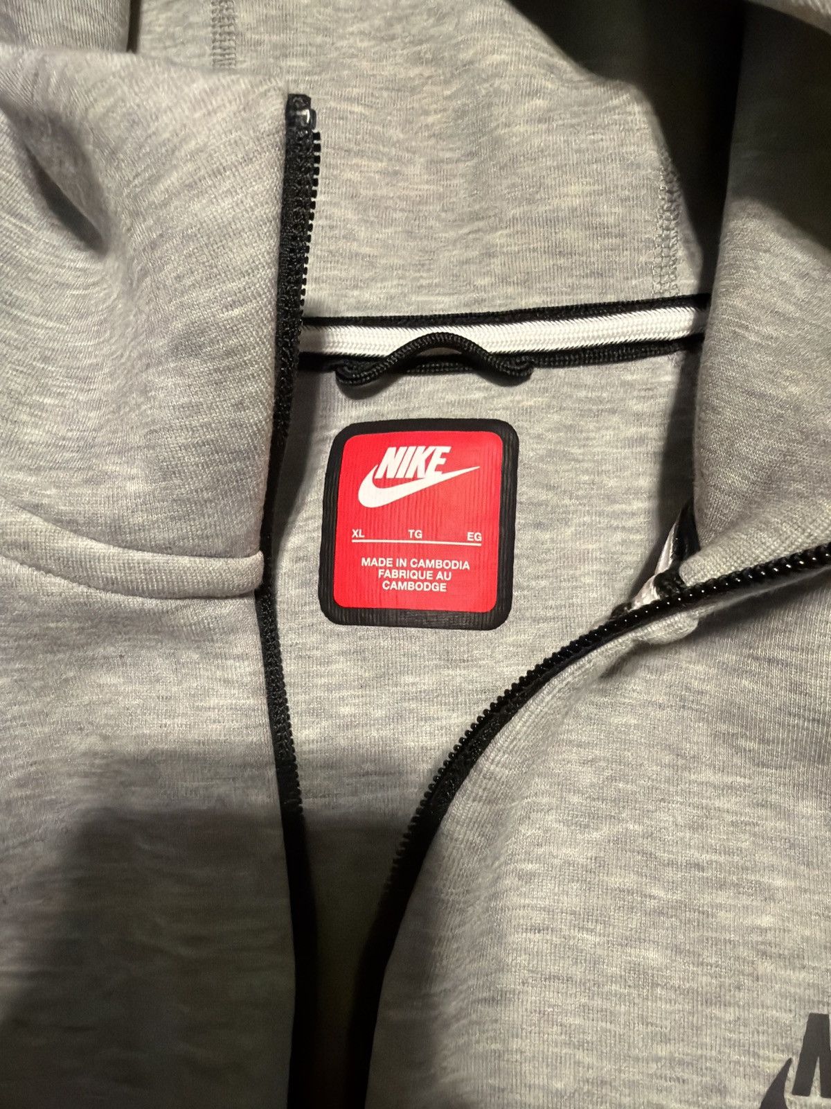 Nike Nike Tech Zip-Up Jacket Grey Size US XL / EU 56 / 4 - 4 Thumbnail