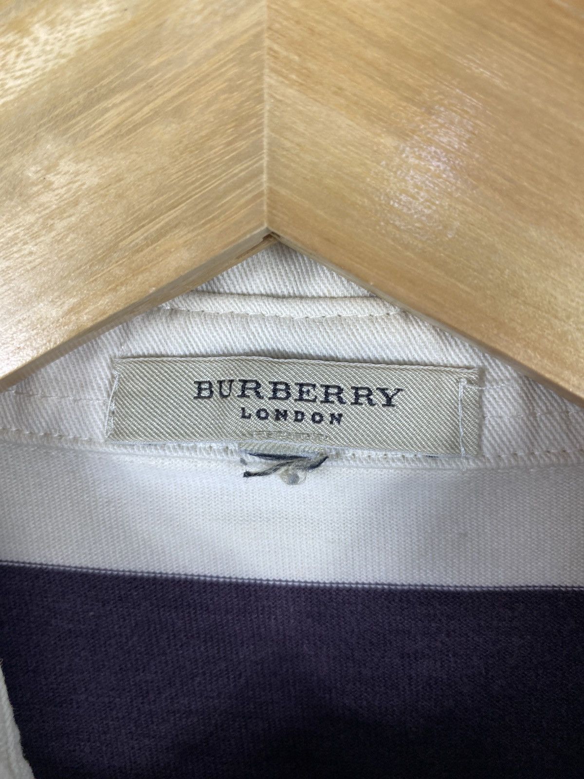 Burberry Burberry London Stripe Small Logo Embroidery Long Sleeve Size US S / EU 44-46 / 1 - 5 Thumbnail