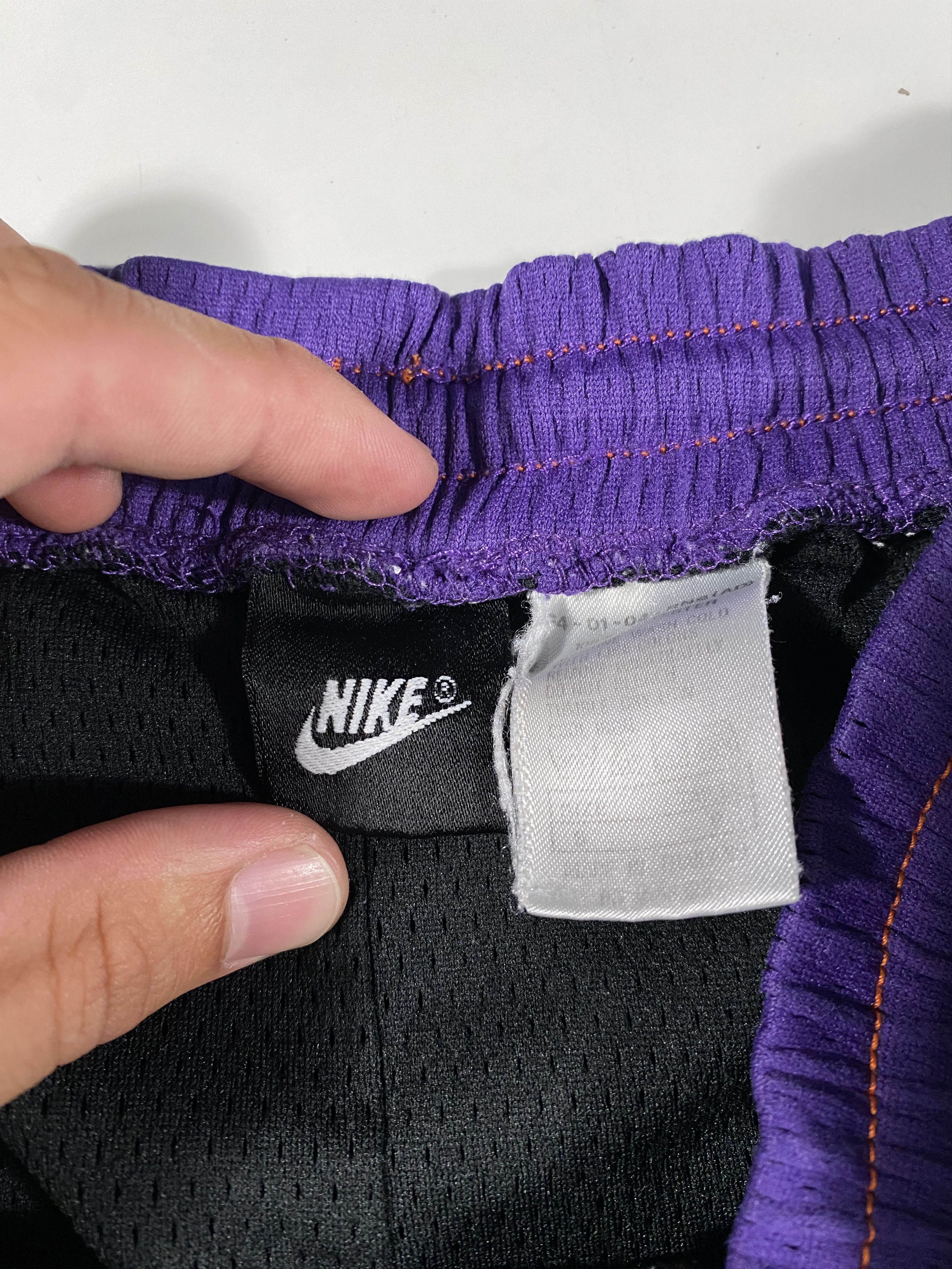 Nike Vintage Nike CB34 Barkley Black / Purple Mesh Shorts Size US 32 / EU 48 - 4 Thumbnail