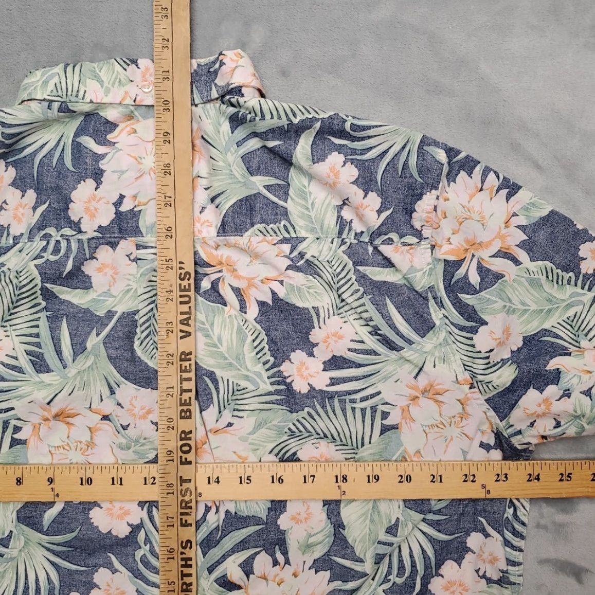 Chubbies VINTAGE Chubbies Shirt Mens XL Blue Floral Hawaiian Aloha Button Up Short Sleeve Reverse Size US XL / EU 56 / 4 - 7 Thumbnail