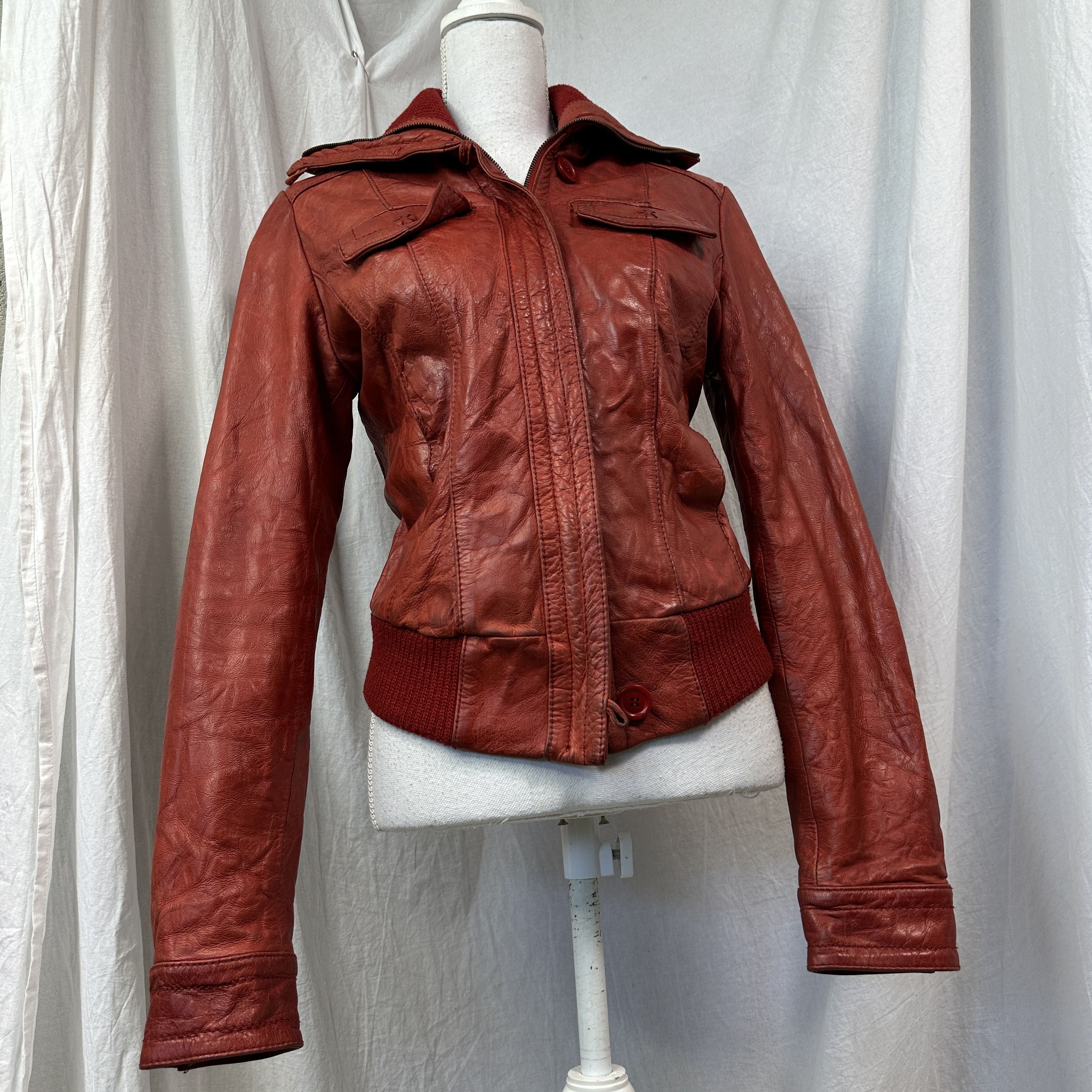Vintage Vintage Leather Biker Moto Fitted Cherry Red Jacket 00s Size US M / EU 48-50 / 2 - 2 Thumbnail