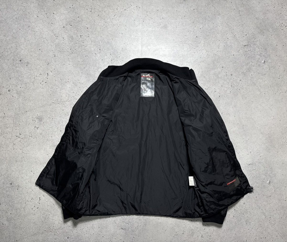 Prada Prada Milano Red Tab Bomber Black Jacket Luxury Nylon Size US M / EU 48-50 / 2 - 7 Thumbnail