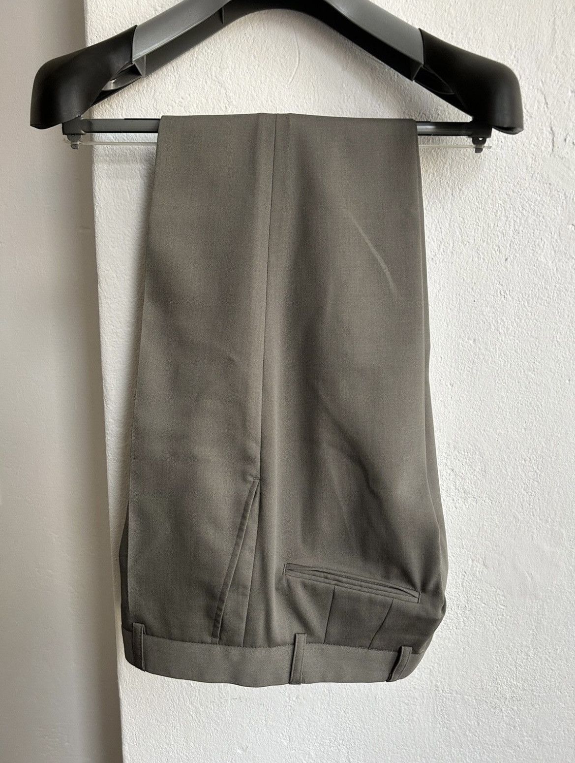 GmbH Green Suite SS18 Runway My beauty offends you Size 44S - 4 Thumbnail