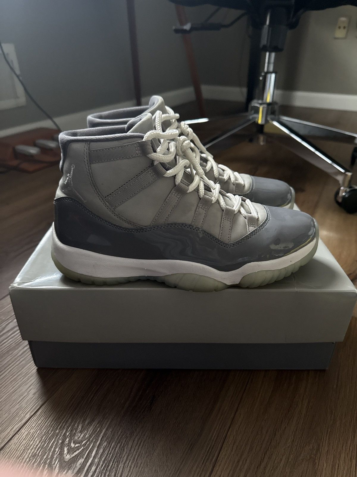 Nike Jordan 11 Cool Grey Size US 9.5 / EU 42-43 - 1 Thumbnail
