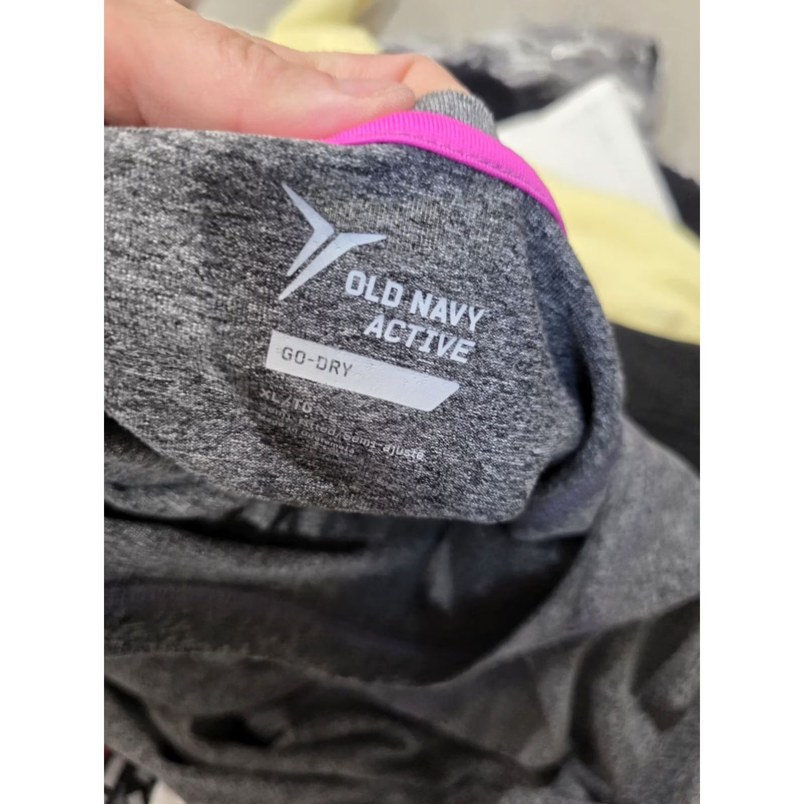 Old Navy Old Navy Ladies XL Gray Active Wear Top Run Rest Repeat Logo Pullover Long Sleeve Casual Top Regular Fit Women's Clothing Size XL / US 12-14 / IT 48-50 - 2 Thumbnail
