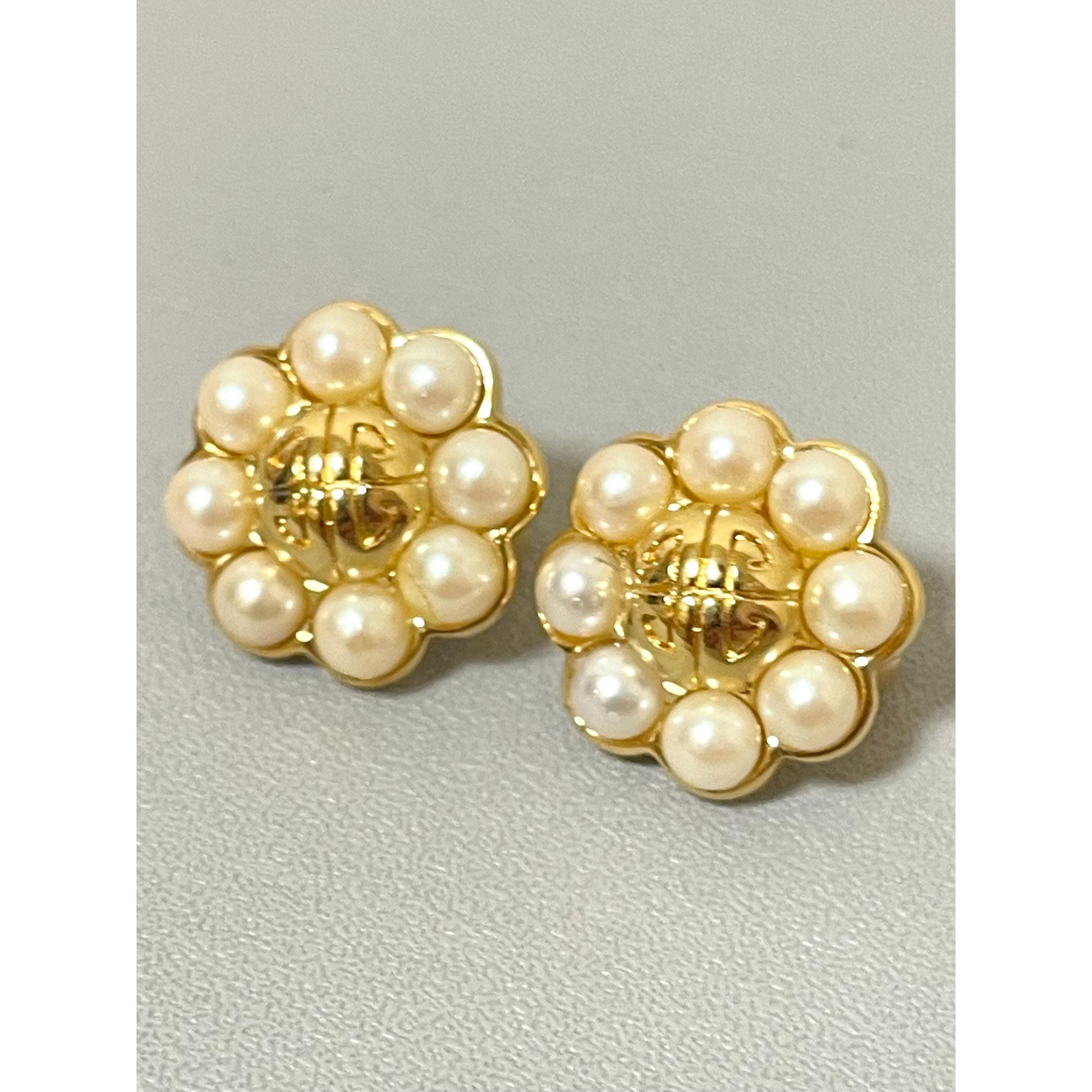 Givenchy Vintage Givenchy golden flower earrings with faux pearls Size ONE SIZE - 7 Thumbnail