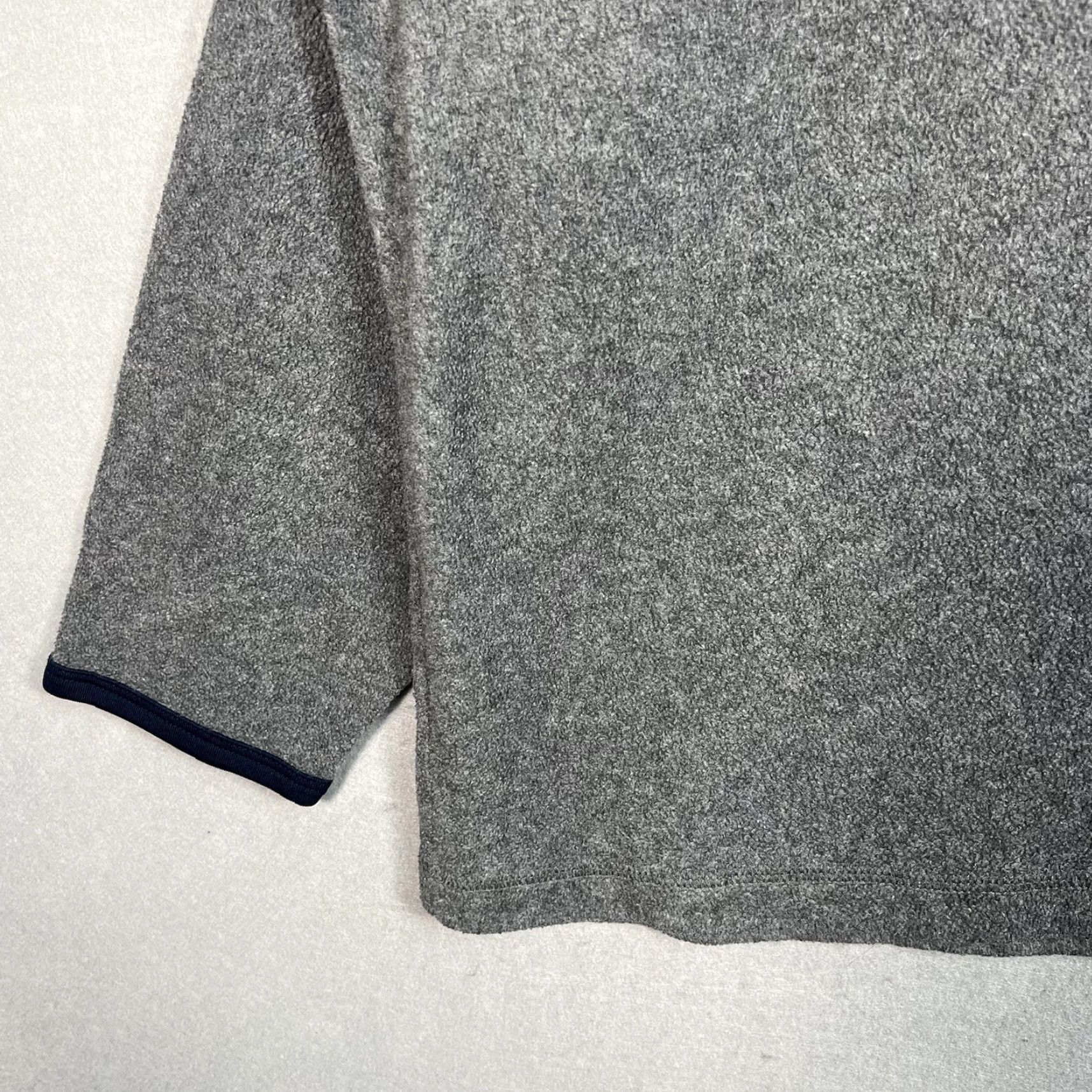 Disney VINTAGE Disney Mickey Mouse Fleece Sweater Womens 2XL Gray 90s Pullover Sweatshirt Size XXL / US 16-18 / IT 52-54 - 5 Thumbnail