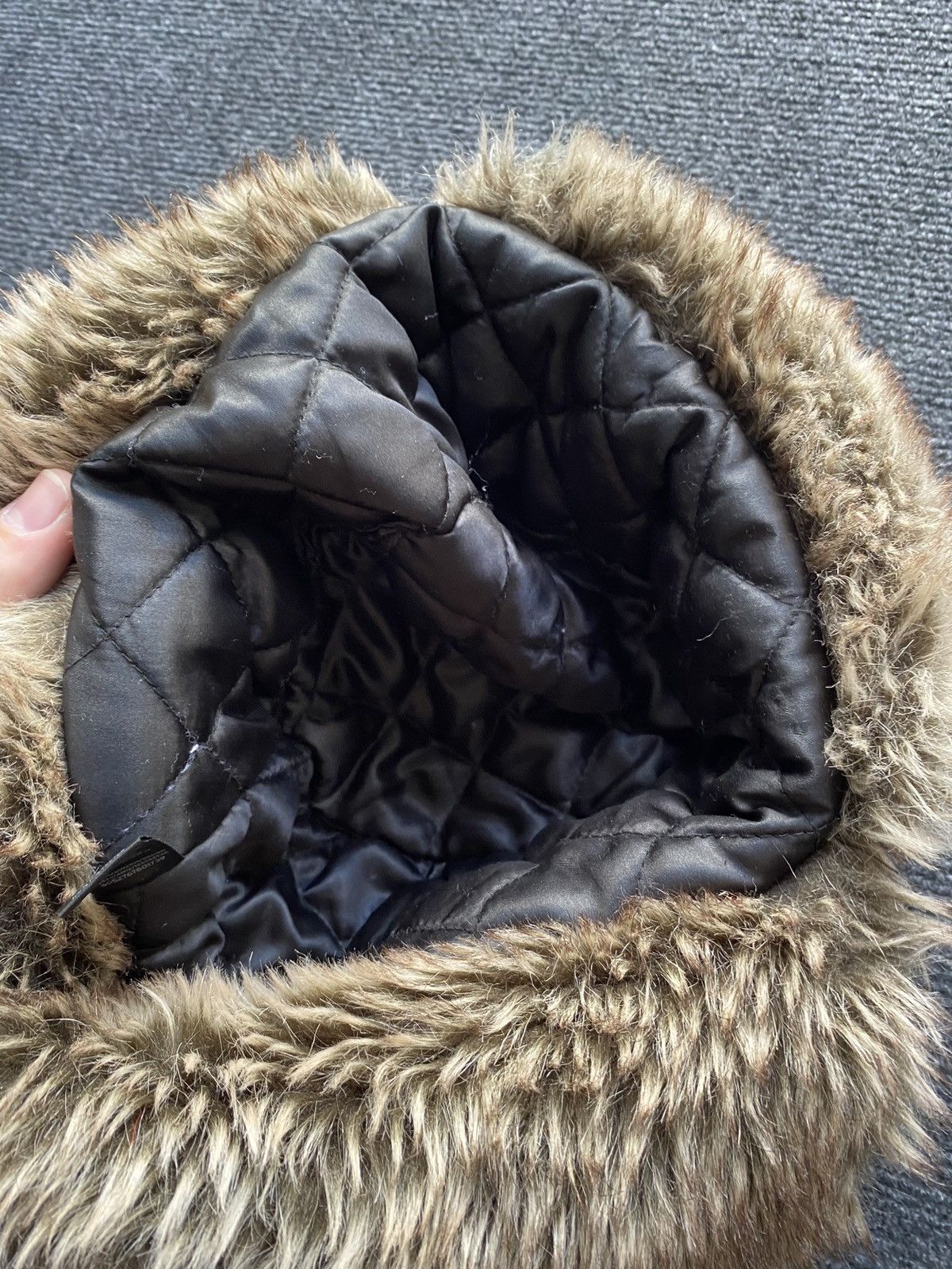 Le Grande Bleu (L.G.B.) 🔥Mohair Fur Fuzzy Hat Traper hat L-Xl Size ONE SIZE - 7 Thumbnail