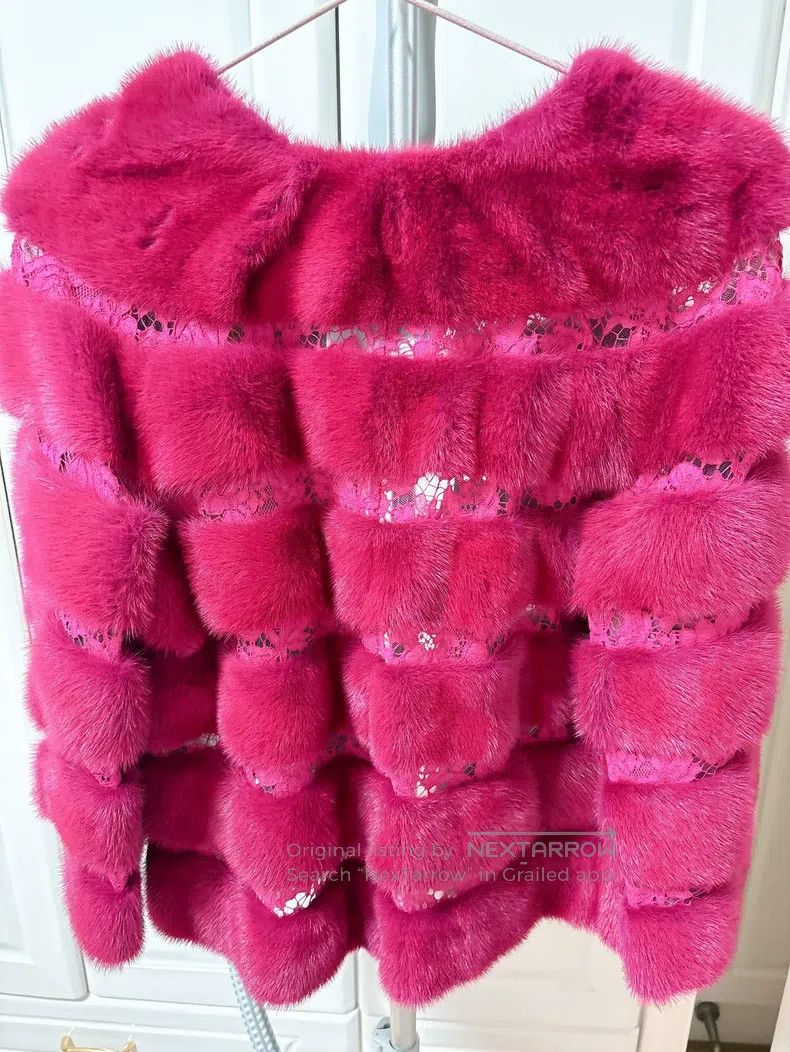 Valentino Valentino Date red lace mink Size M / US 6-8 / IT 42-44 - 2 Thumbnail