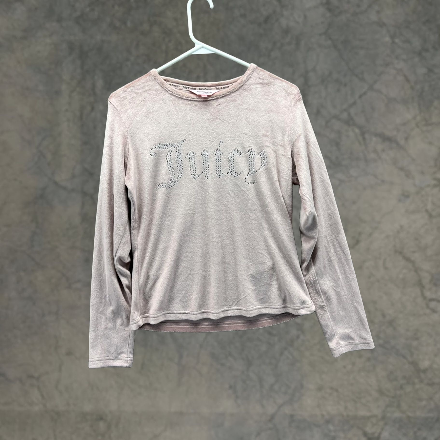 Juicy Couture Juicy Couture Sleep Pajama Top Womens Medium Pink Velour Rhinestone Long Sleeve Size M / US 6-8 / IT 42-44 - 1 Thumbnail