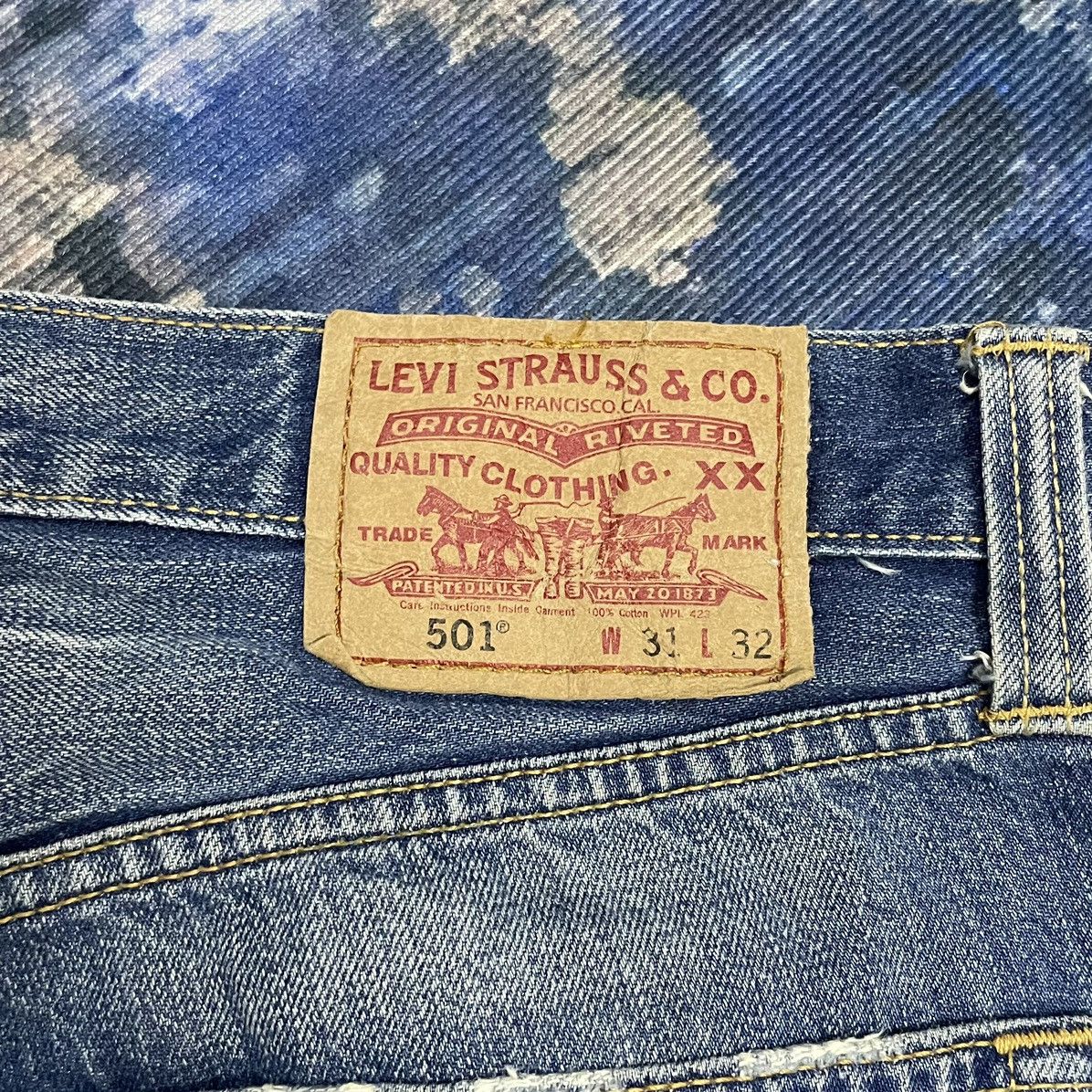 Levi's Levis 501 Distressed Faded Straight Jeans Button Fly Size US 32 / EU 48 - 19 Thumbnail