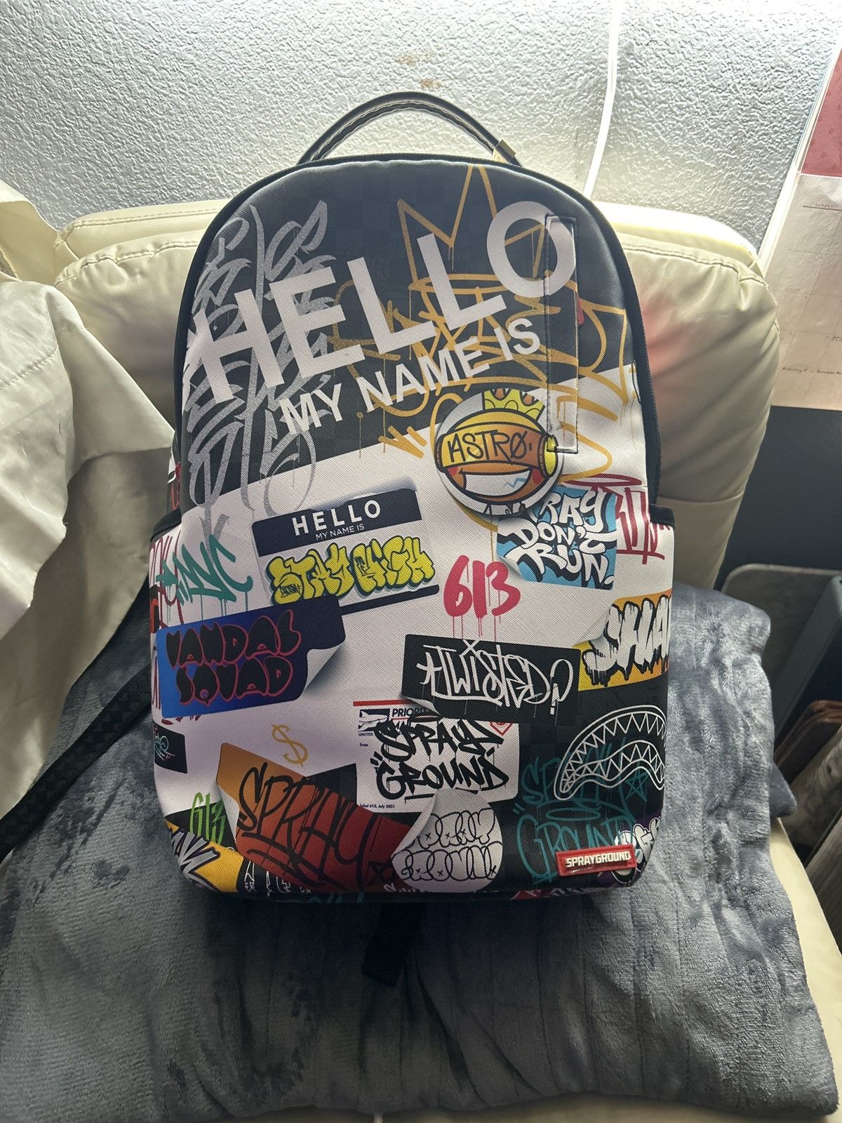 た*い様 SPRAYGROUND ブラックバックパック グラフィックプリント Sprayground backpacks - Etsy 日本