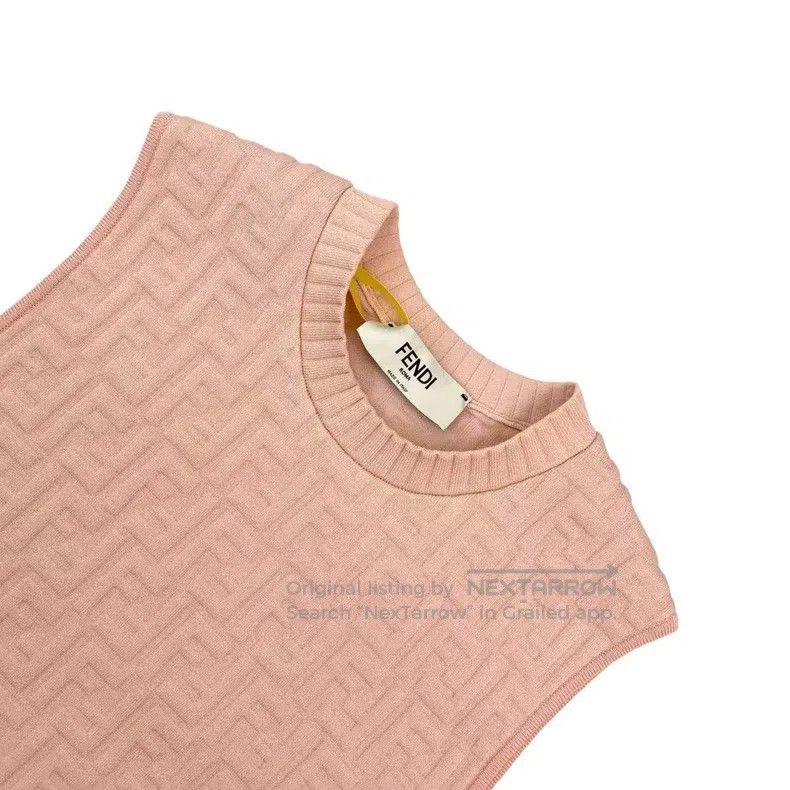 Fendi Fendi Orange-Pink Logo Embossed Knit Round Neck Sleeveless Size XS / US 0-2 / IT 36-38 - 3 Thumbnail