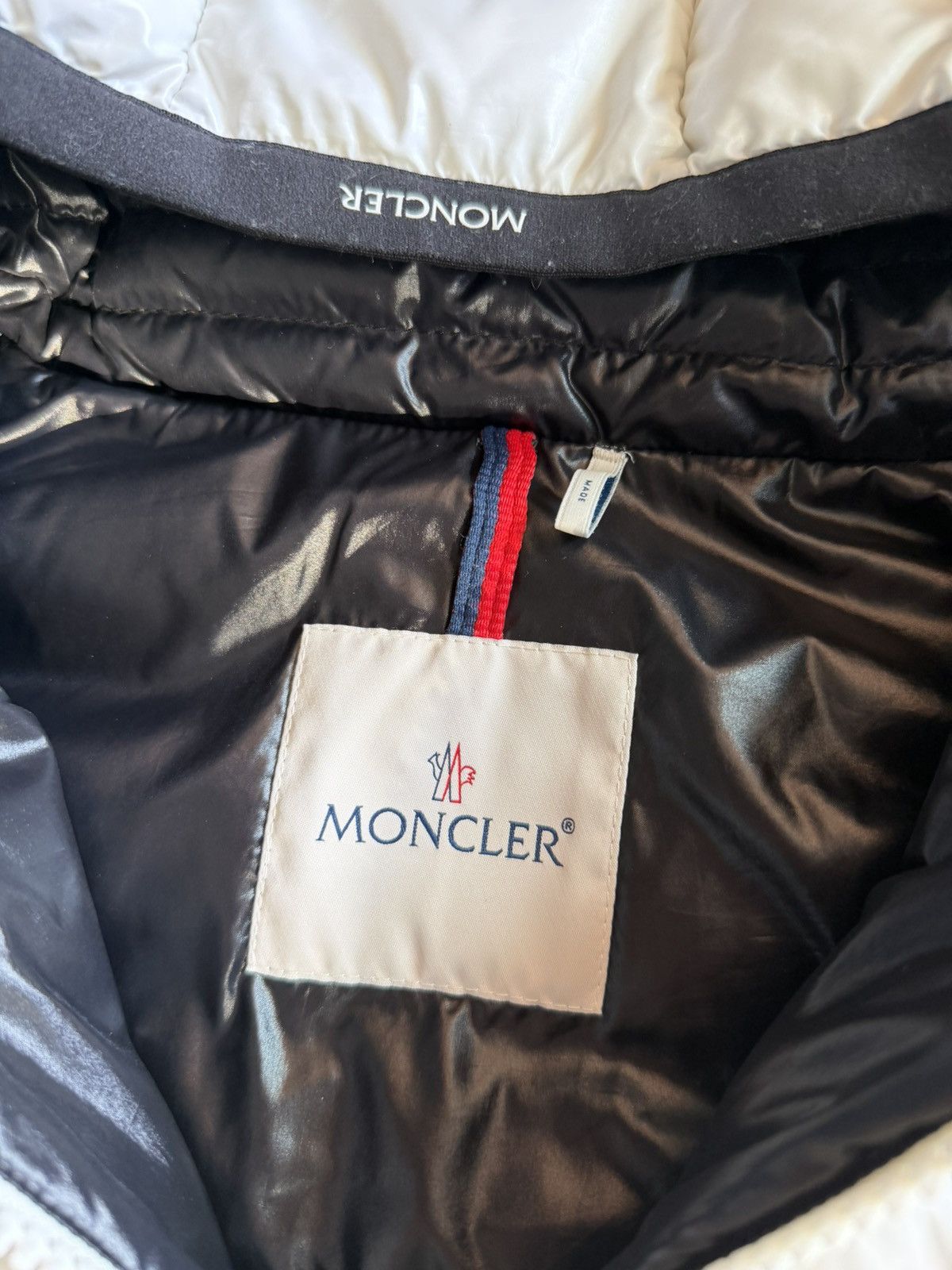 Moncler Galion down puffer jacket white size 3 Size US M / EU 48-50 / 2 - 6 Thumbnail