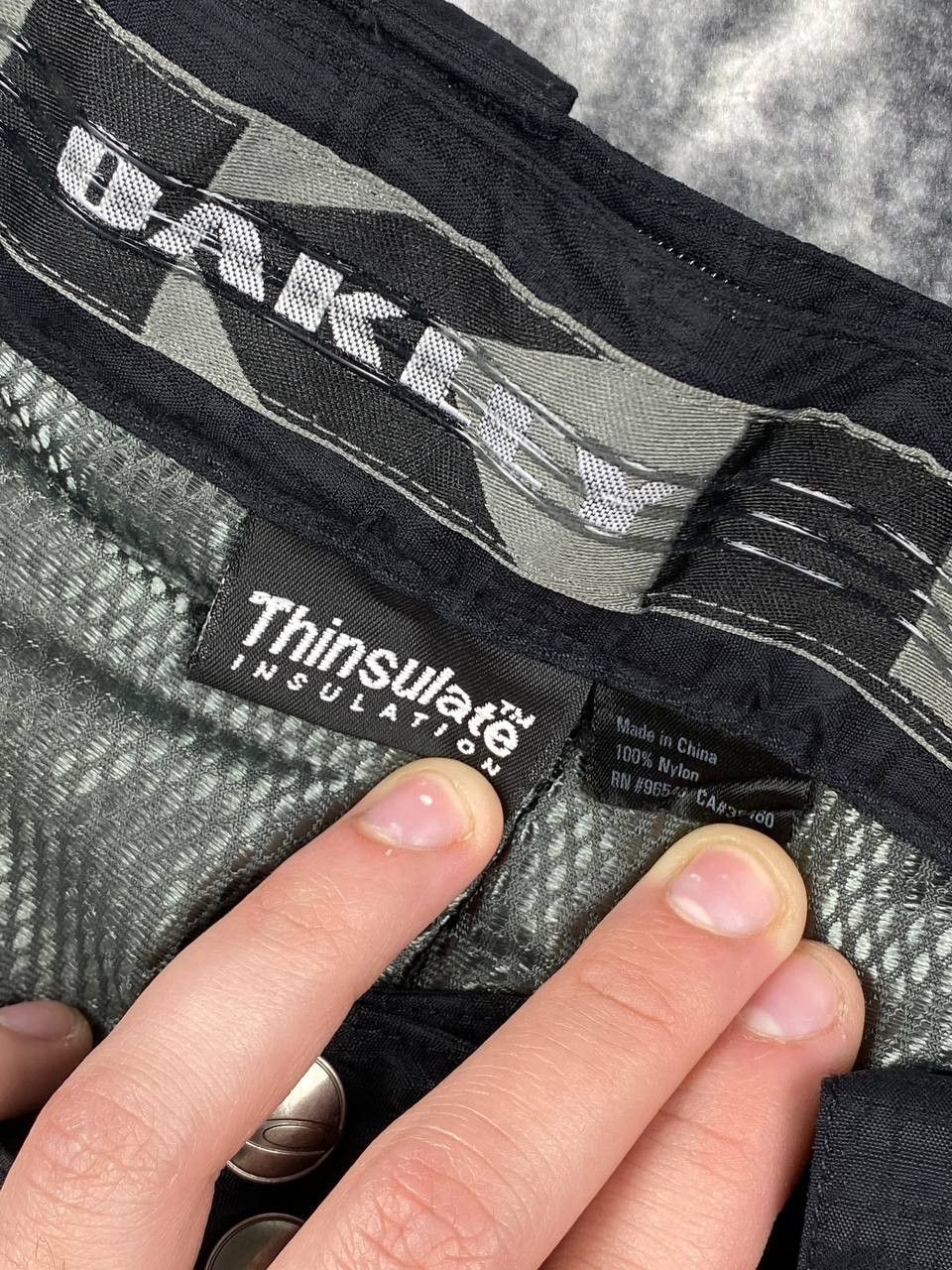 Oakley Vintage Oakley Ski Pants Software 00s Snowboards Gorpcore Size US 33 - 9 Thumbnail