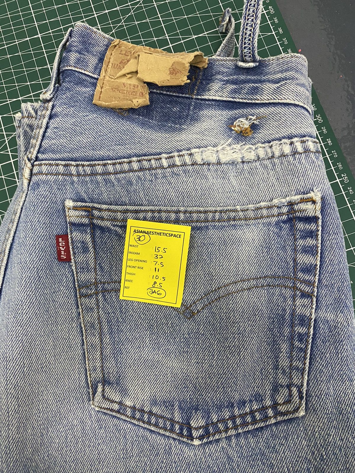 Japanese Brand × Levi's × Vintage Vintage 80s Levis 501 Denim Button Fly 546 Light Blue Size US 30 / EU 46 - 23 Thumbnail