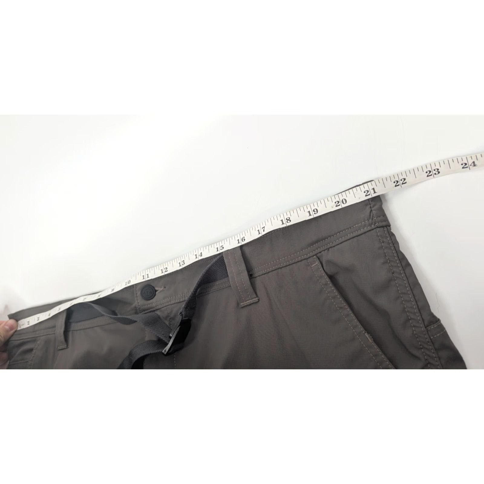 Wrangler Wrangler Pants Mens 40X30 Gray Flex Cargo Workwear Belted 5-Pocket Nylon Spandex Straight Regular Size US 40 / EU 56 - 7 Thumbnail