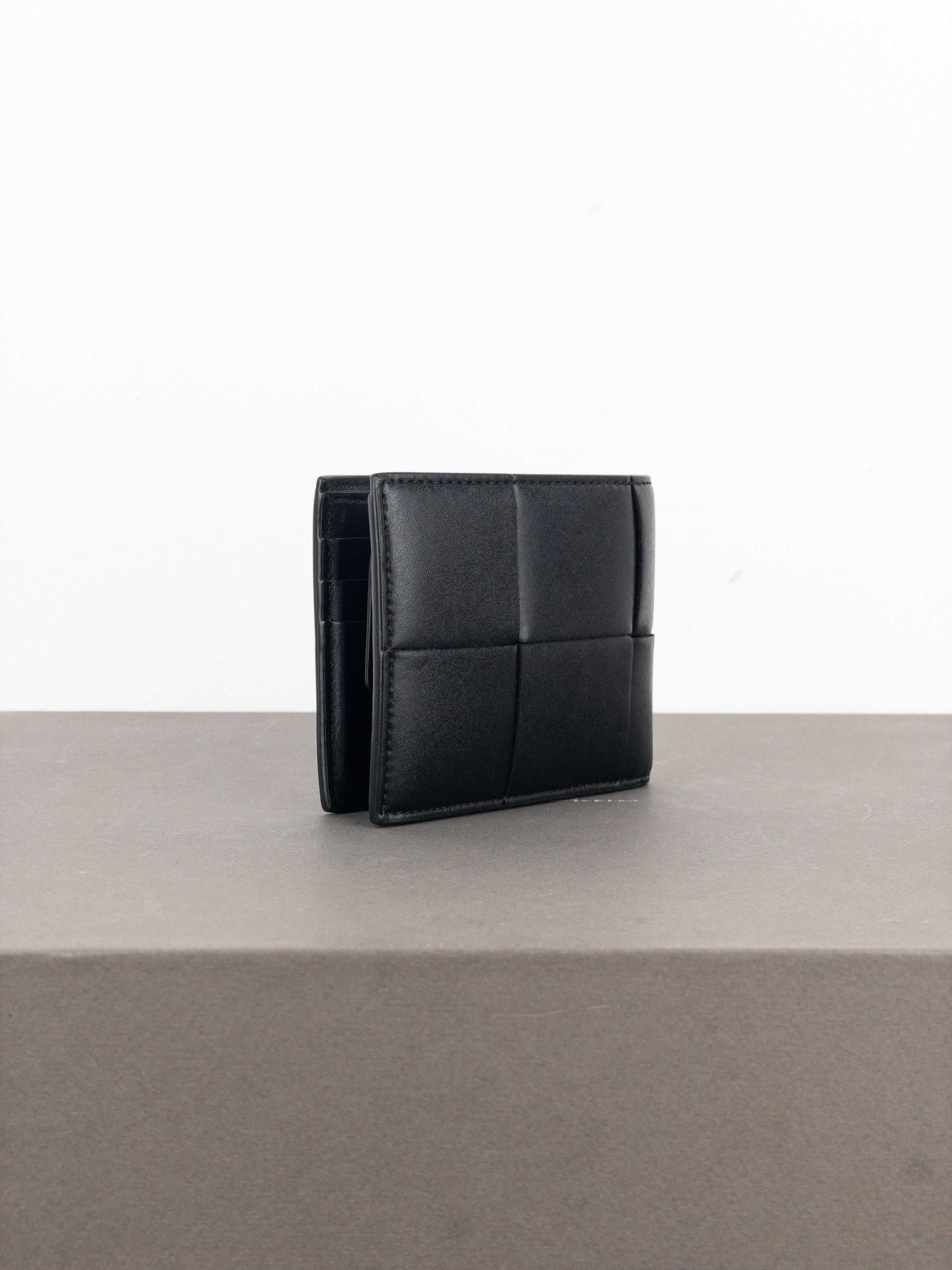Bottega Veneta Bottega Veneta Cassette Bi-Fold Wallet Leather Black Size ONE SIZE - 6 Thumbnail