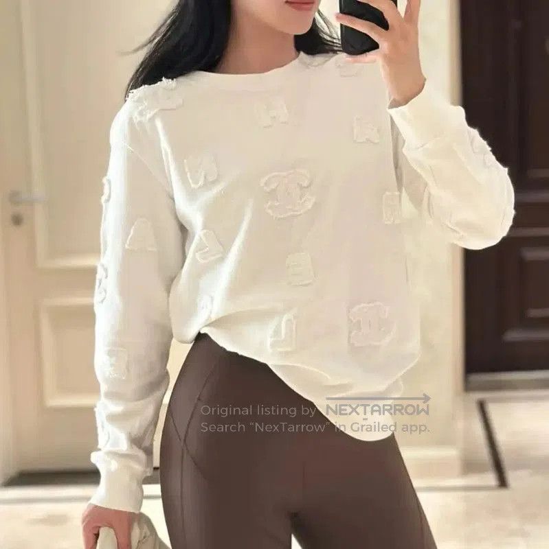 Chanel Chanel White Women's Sweatshirt with Logo Design . Size S / US 4 / IT 40 - 8 Thumbnail