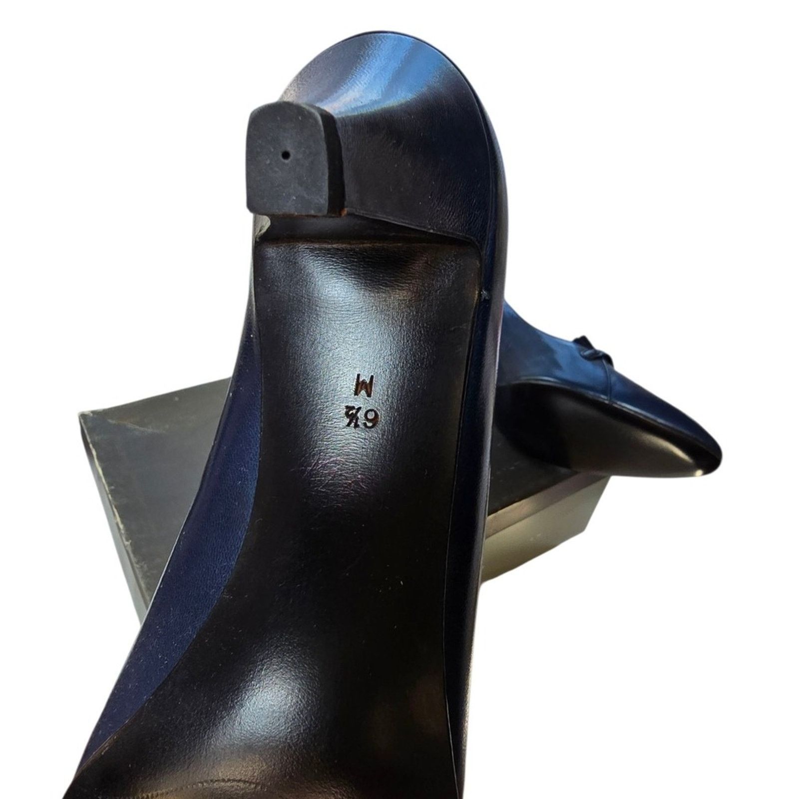 Bally Deadstock Bally Switzerland Navy Leather Pumps Classic 6.5 Size US 6.5 / IT 36.5 - 4 Thumbnail