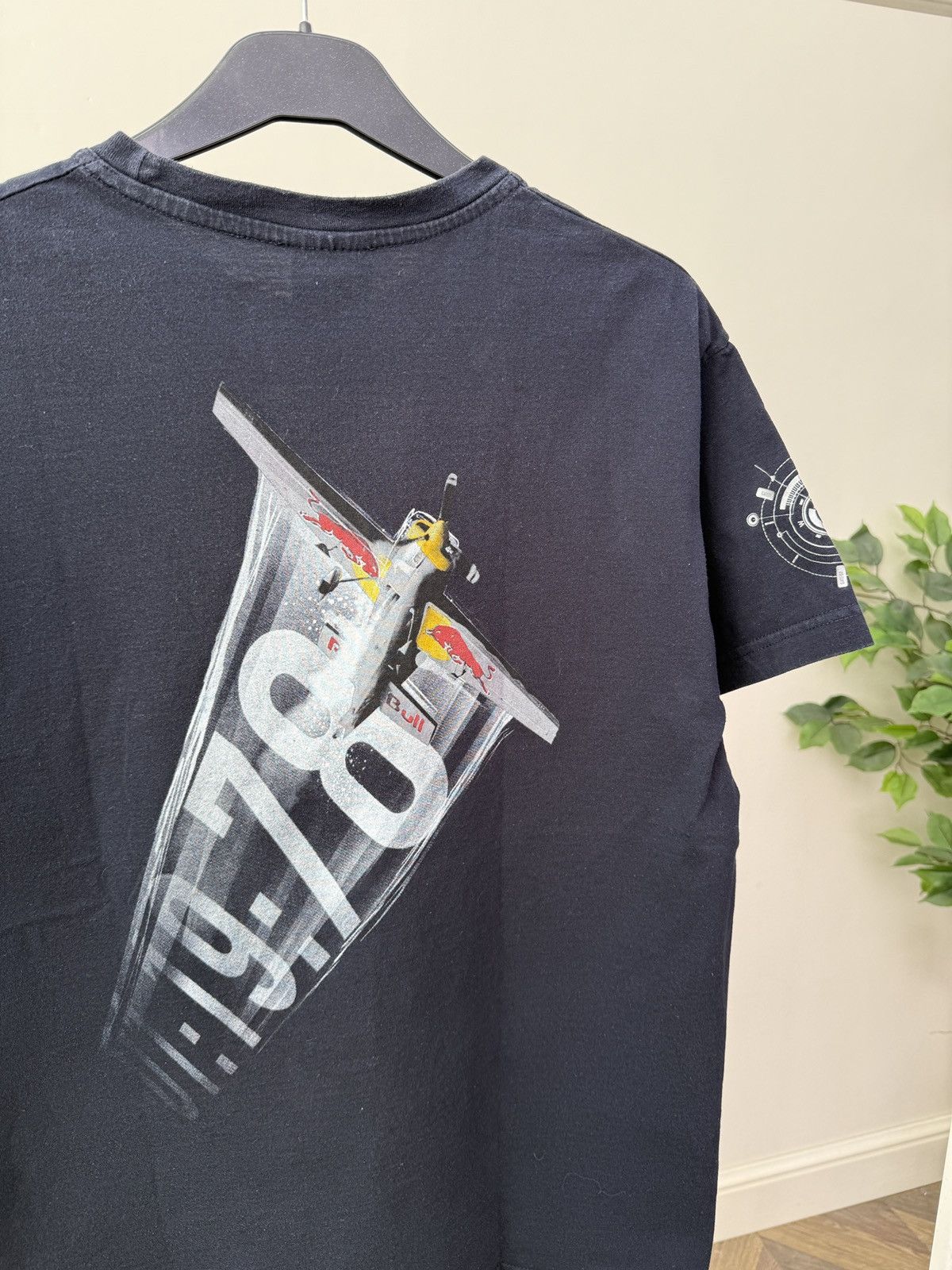 Red Bull Vintage Red Bull Air Race Graphic Faded T-Shirt Size US M / EU 48-50 / 2 - 13 Thumbnail