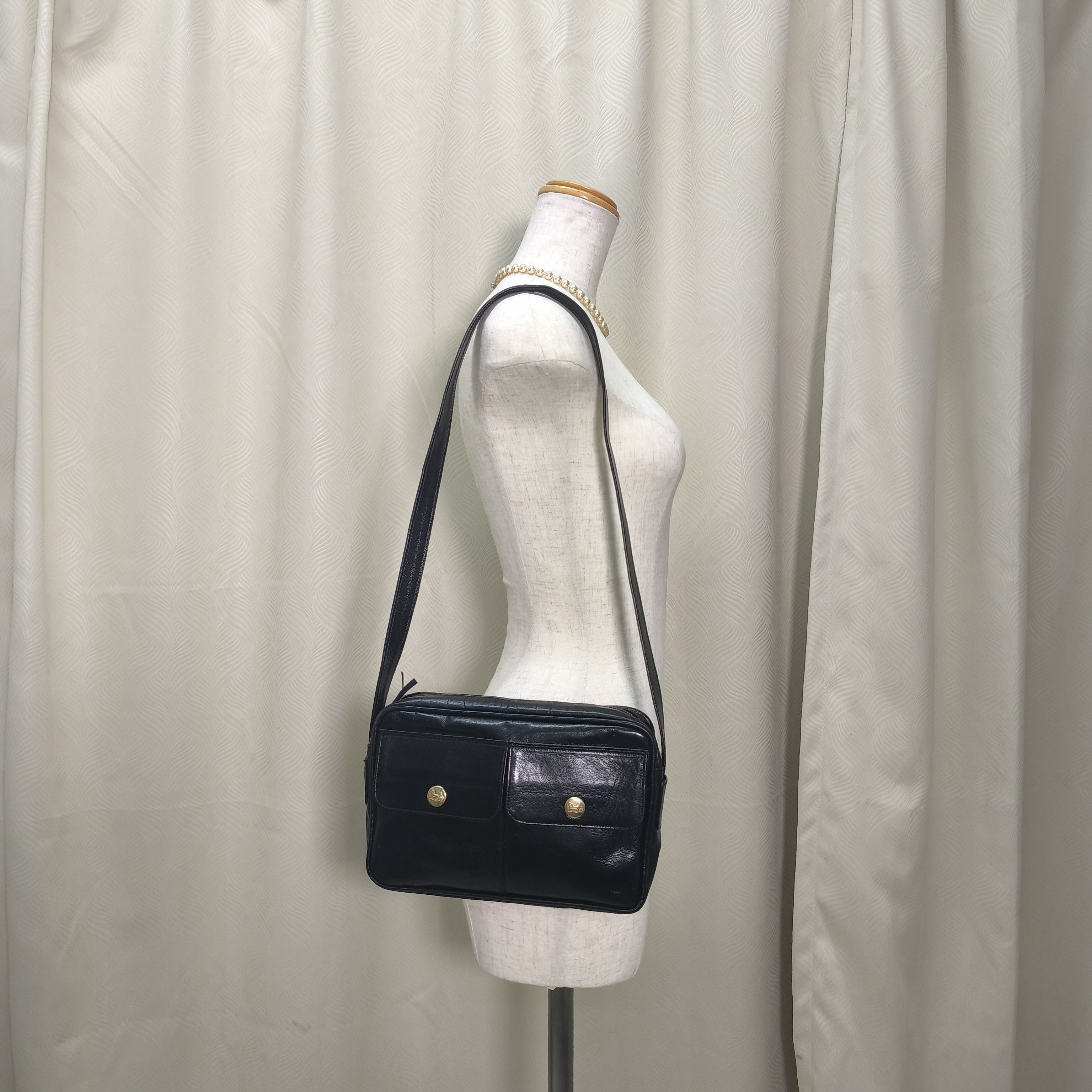 Celine Vintage Celine Small Bag Black Leather Size ONE SIZE - 1 Thumbnail