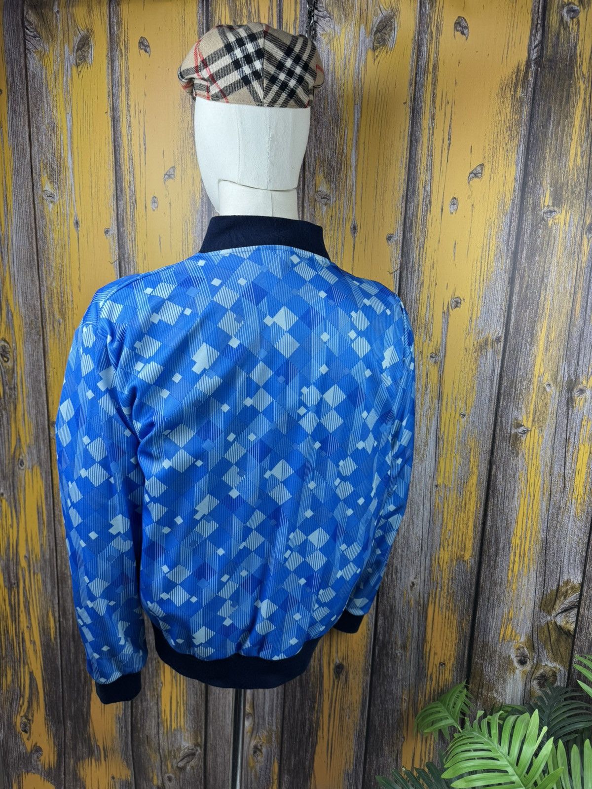 Japanese Brand Score Draw England 1990 Empire Third Track Jacket Size XL Size US XL / EU 56 / 4 - 6 Thumbnail