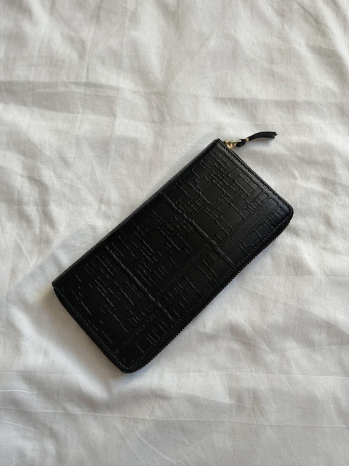 Comme des Garcons Comme des Garçons Embossed Logo leather wallet Size ONE SIZE - 1 Thumbnail