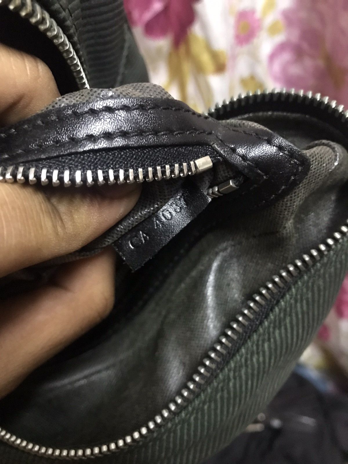 Louis Vuitton × Vintage Authnetic Louis Vuitton Cluct Size ONE SIZE - 4 Thumbnail