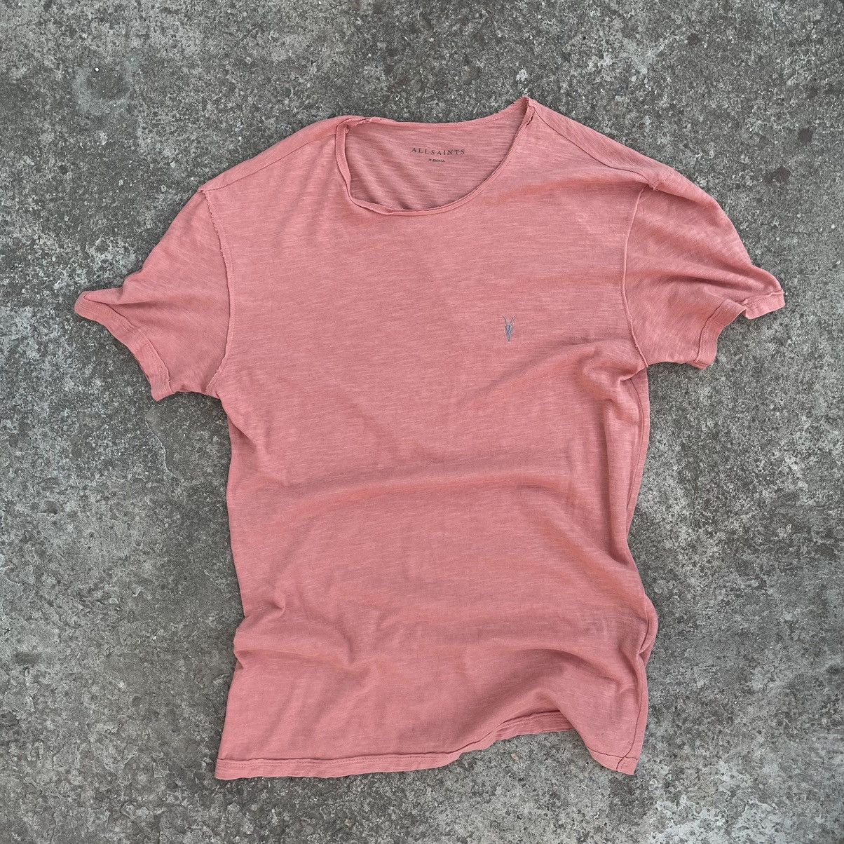 Allsaints Vintage Allsaints T-shirts Basic Fit Small Logo Y2K 90s USA Size US S / EU 44-46 / 1 - 1 Thumbnail