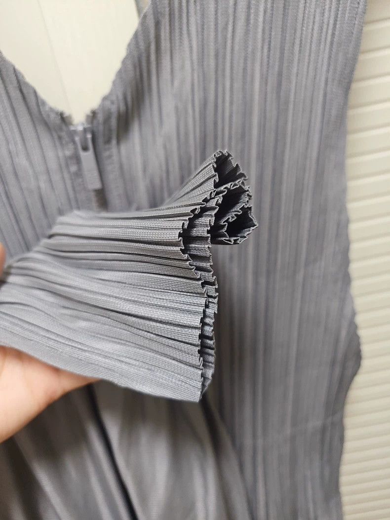 Issey Miyake Issey Miyake size:3 Light grey puff pants Size 42" / US 20 - 5 Thumbnail