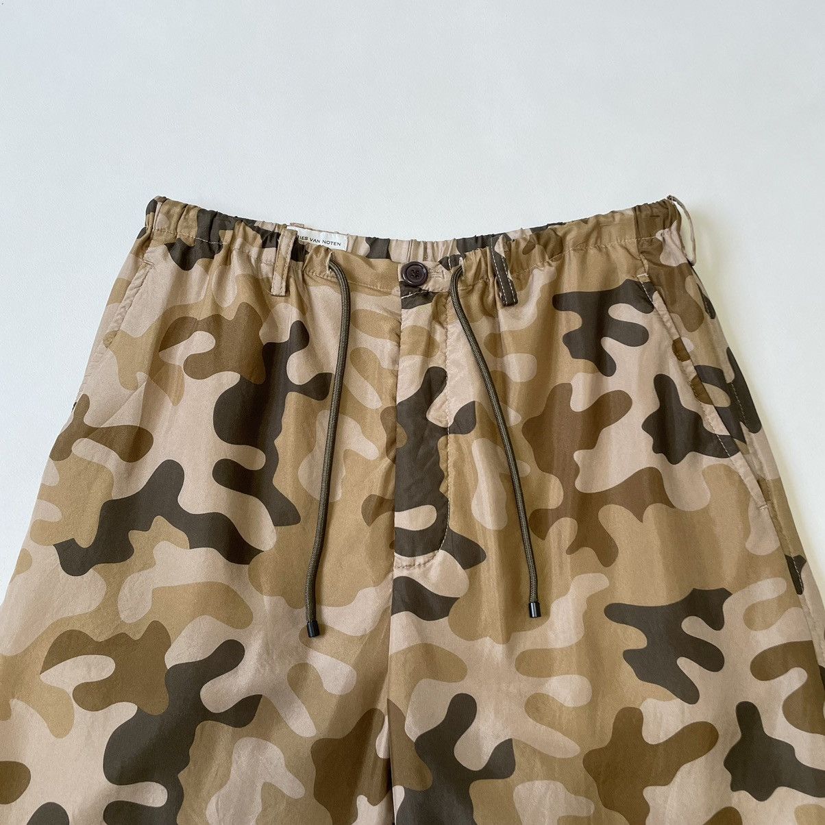 Dries Van Noten Desert Camo Boxy Utility Shorts Size US 32 / EU 48 - 2 Thumbnail